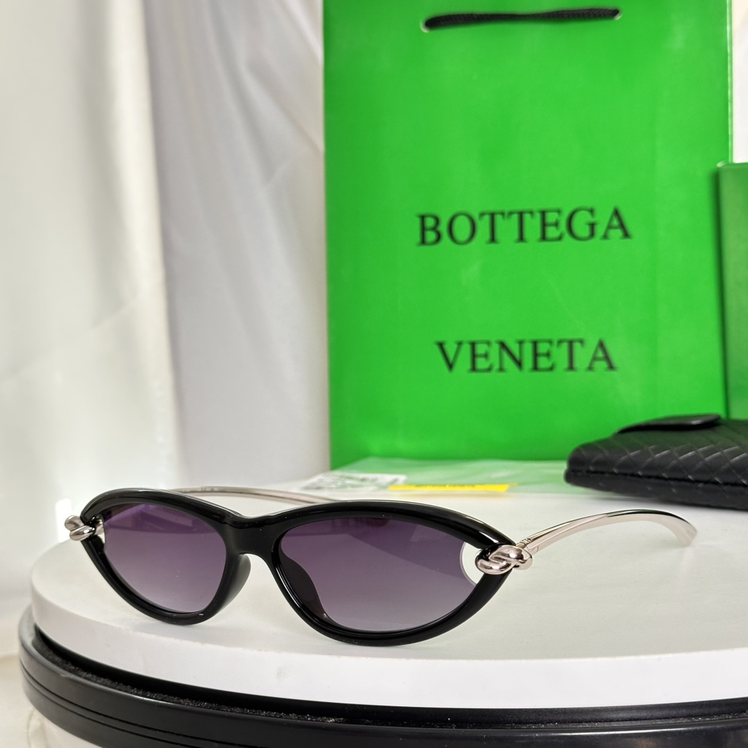 Bagsaaa B0tt*ga Ven*ta Glasses 03