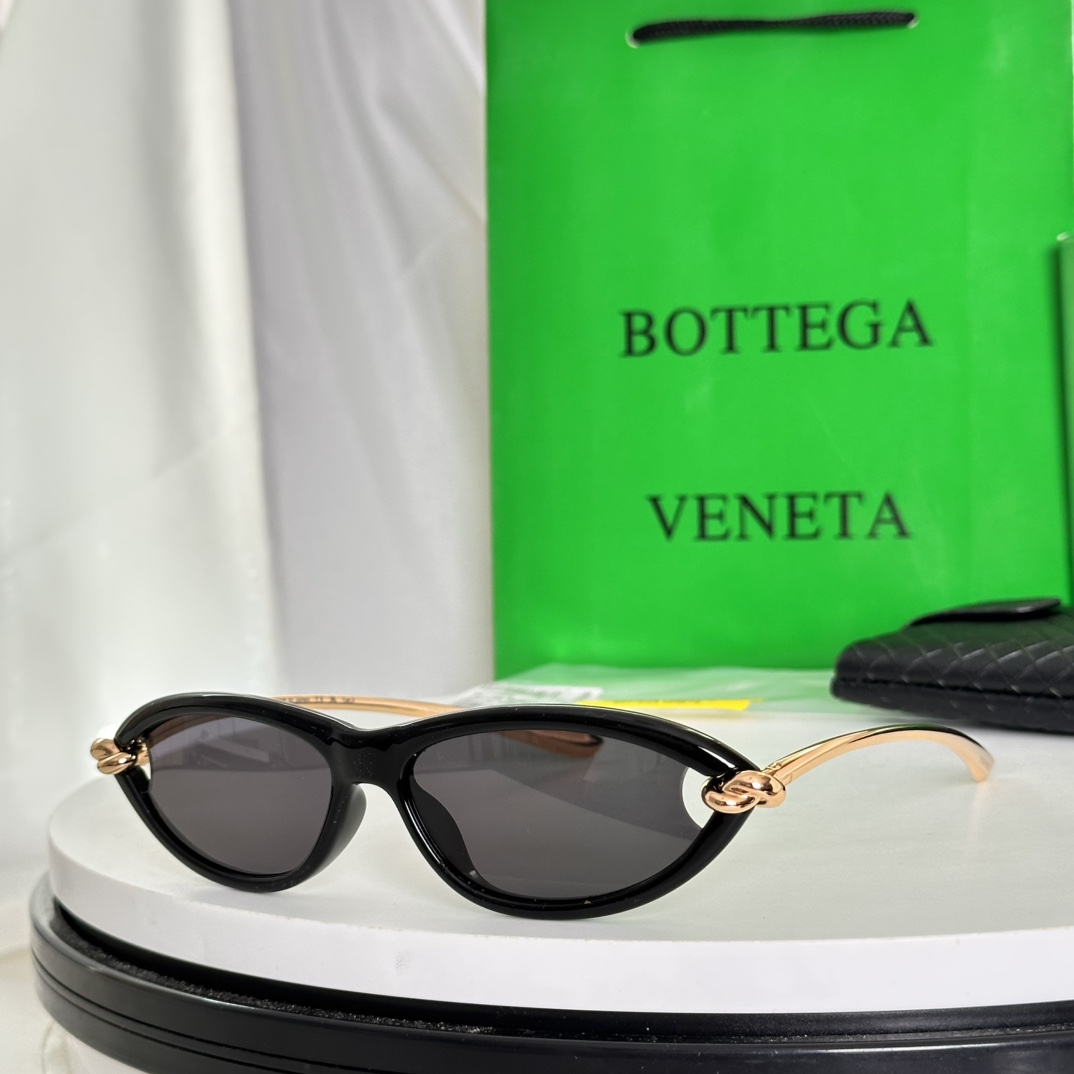 Bagsaaa B0tt*ga Ven*ta Glasses 04