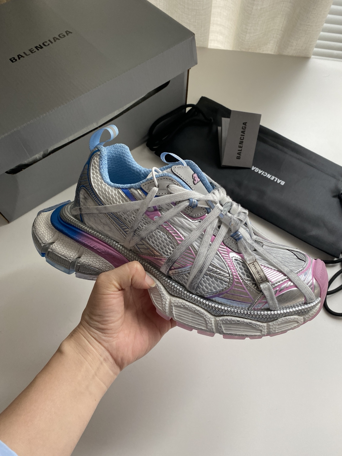Bagsaaa Ba1en*iaga 3XL Extreme Laces B sneaker in multicolor