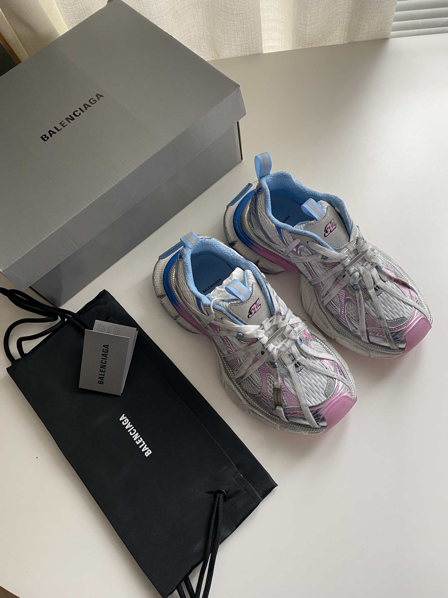 Bagsaaa Ba1en*iaga 3XL Extreme Laces B sneaker in multicolor