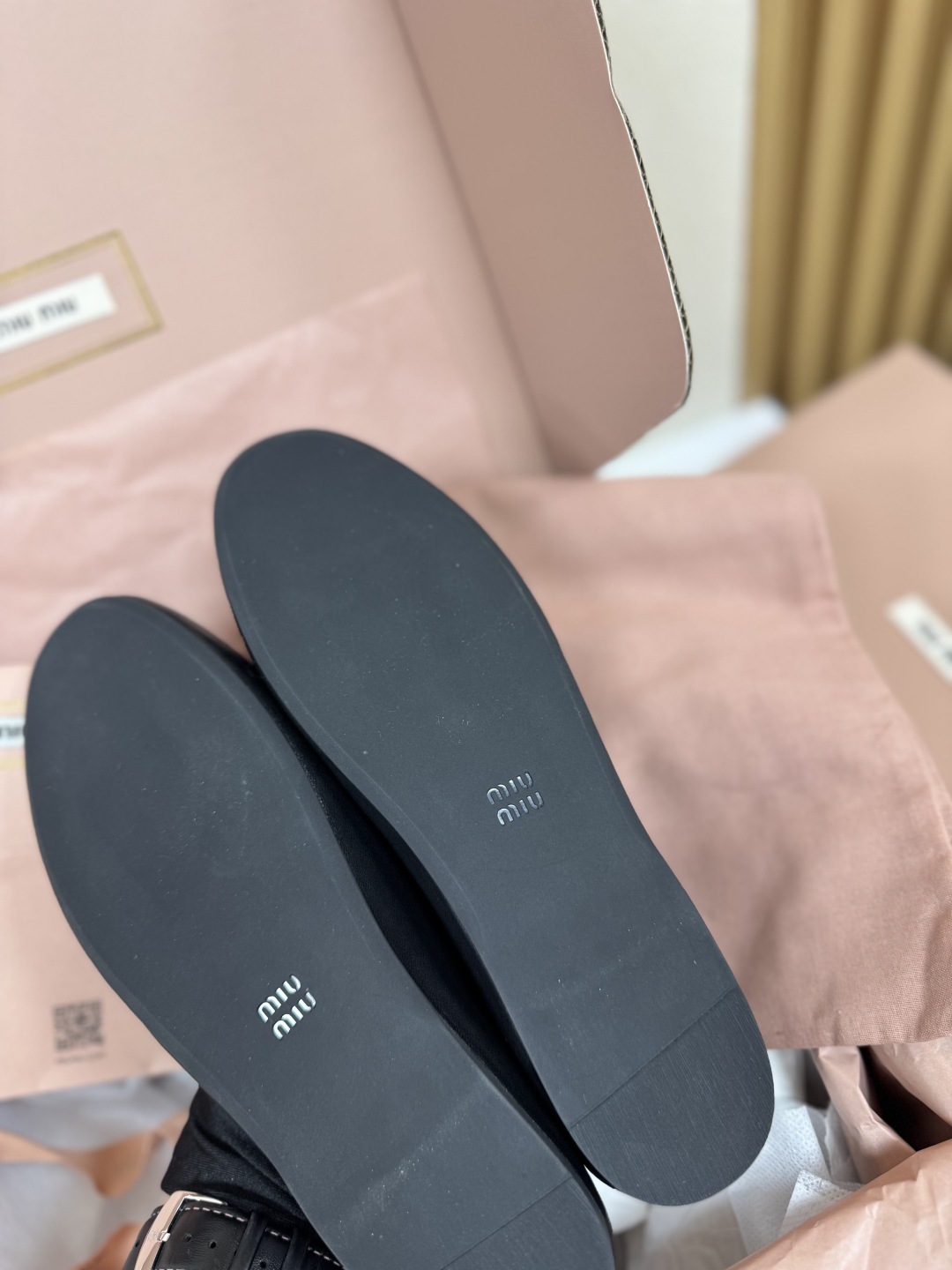 Bagsaaa Miu Miu leather ballerina shoes black