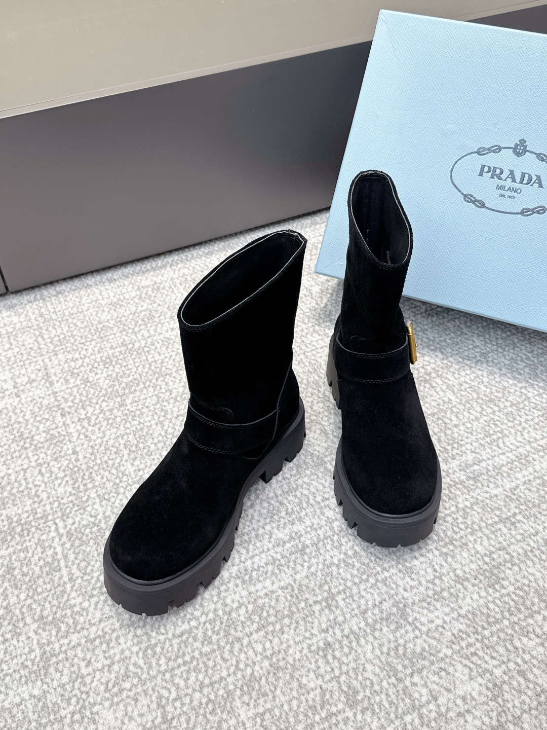 Bagsaaa Pra*a Monolith boots in black suede