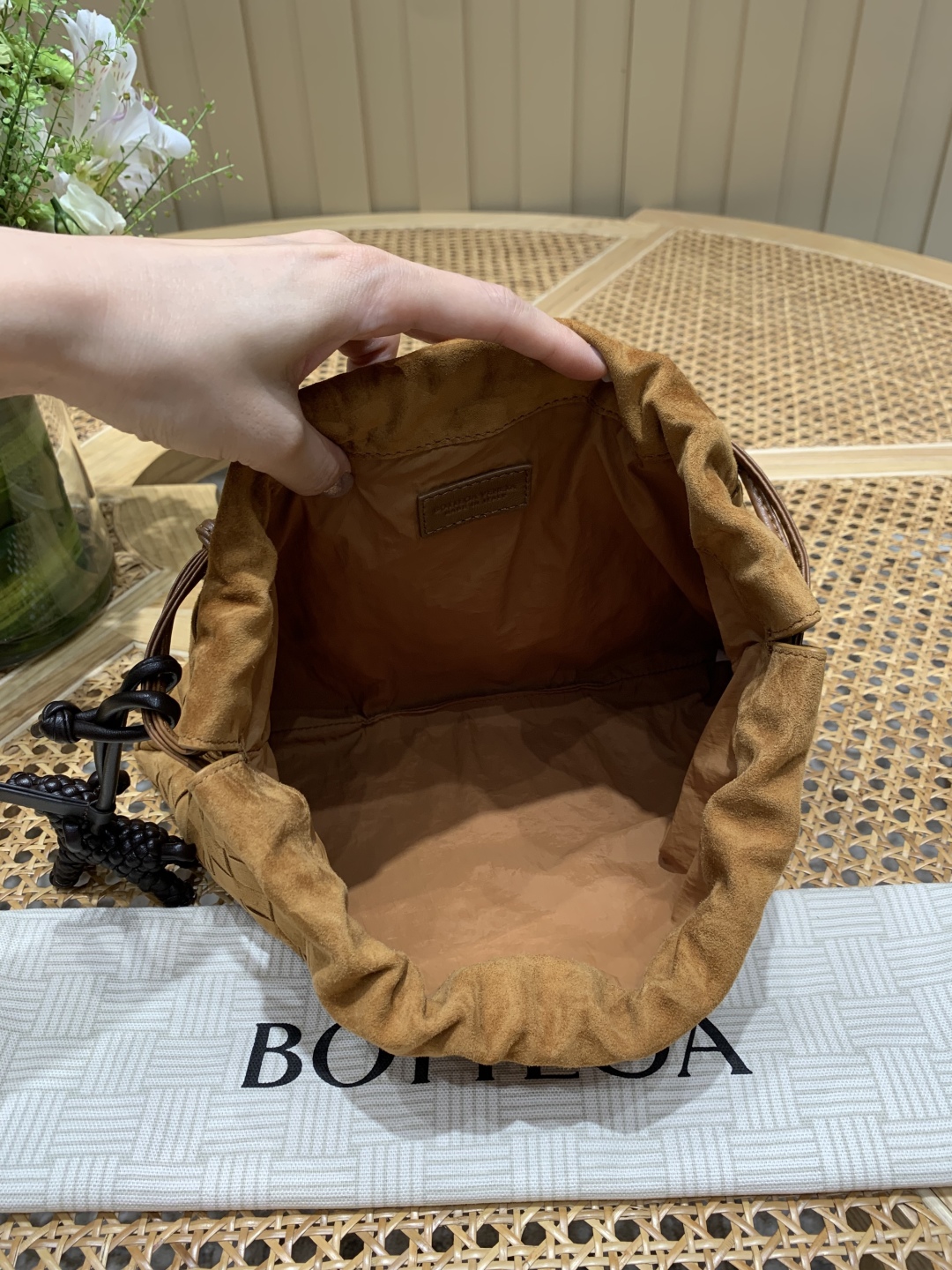 Bagsaaa B0tt*ga Ven*ta Dustbag 796728 brown suede - 32cm