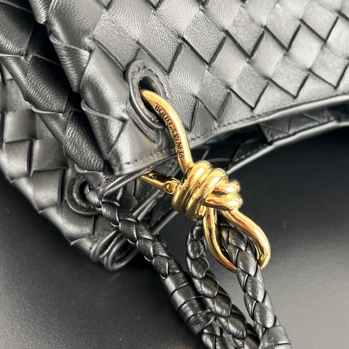 Bagsaaa B0tt*ga Ven*ta Parachute 835921 black - 30cm