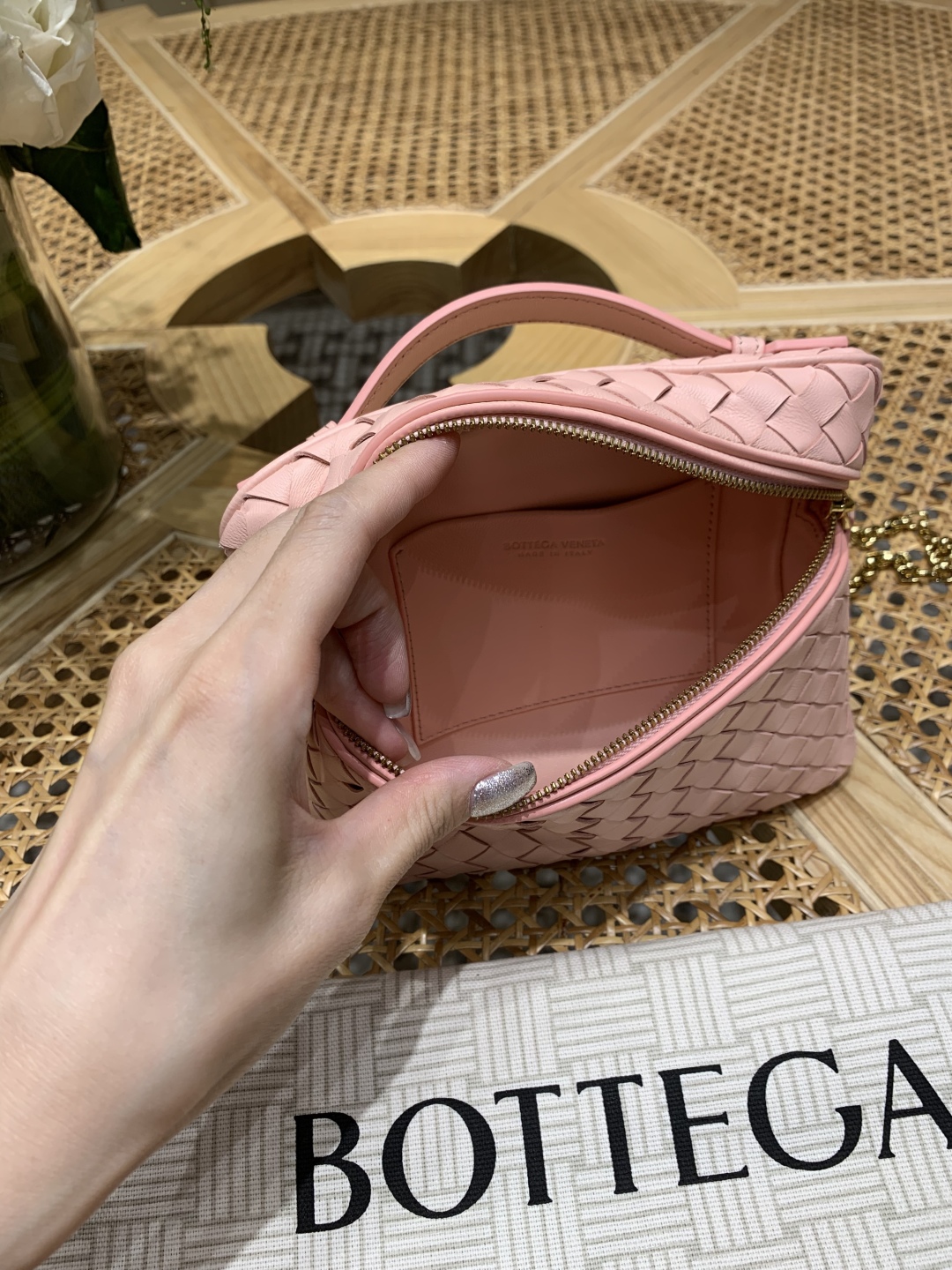 Bagsaaa B0tt*ga Ven*ta Small Soft Vanity 843800 pink - 19 cm