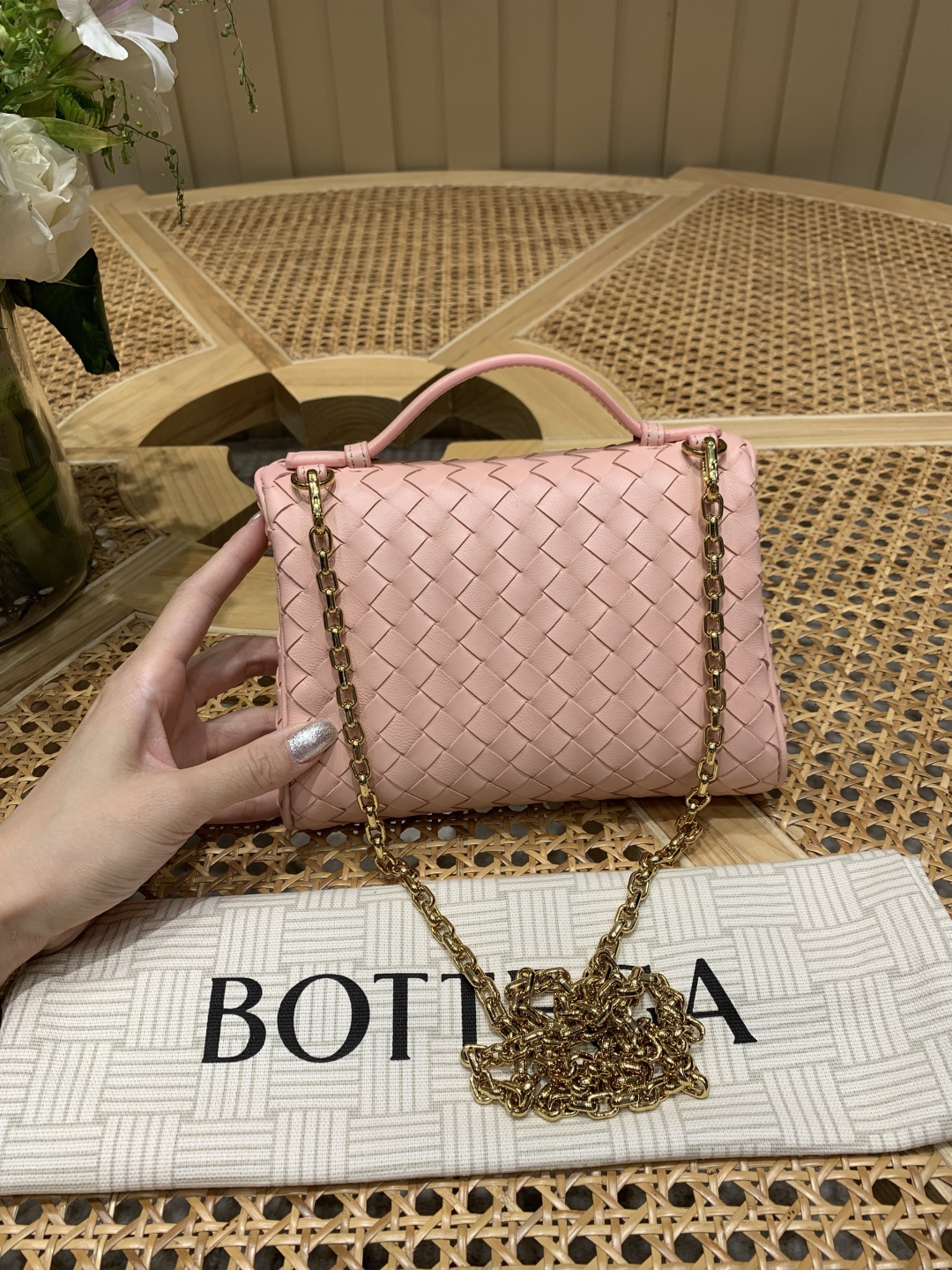 Bagsaaa B0tt*ga Ven*ta Small Soft Vanity 843800 pink - 19 cm