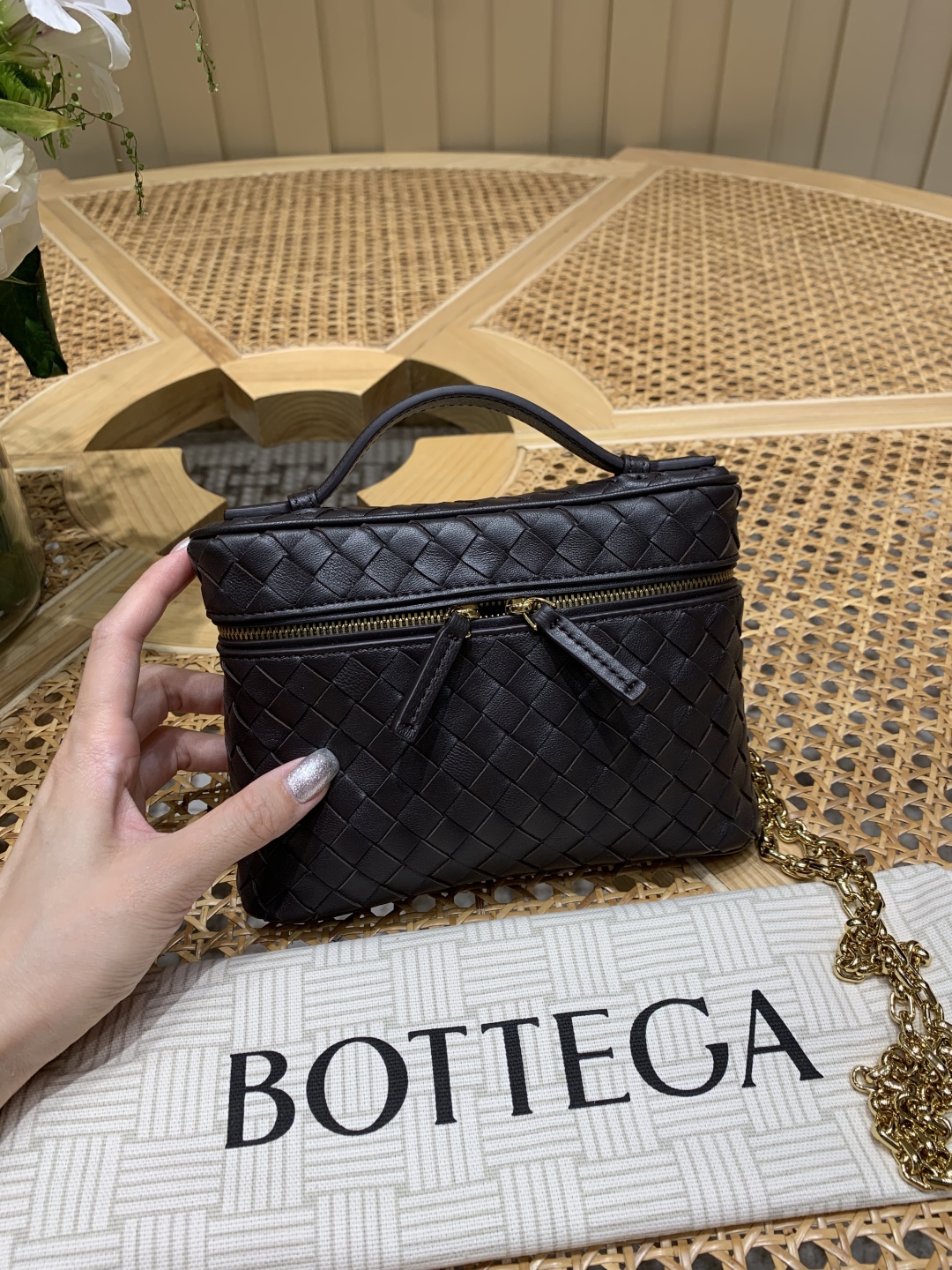 Bagsaaa B0tt*ga Ven*ta Small Soft Vanity 843800 black - 19 cm