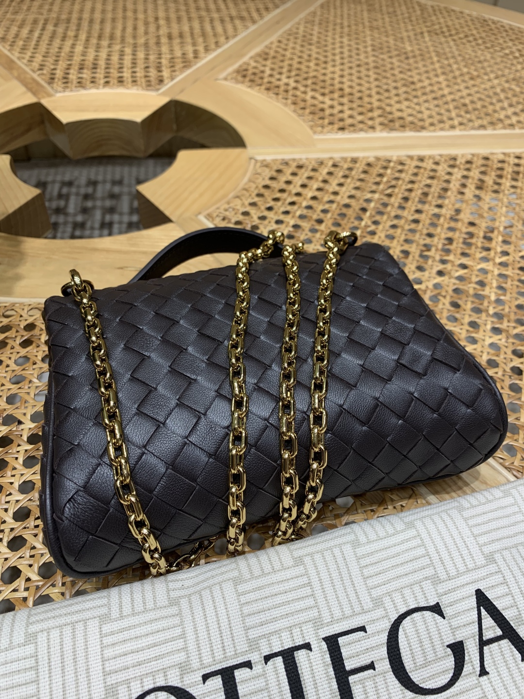 Bagsaaa B0tt*ga Ven*ta Small Soft Vanity 843800 black - 19 cm