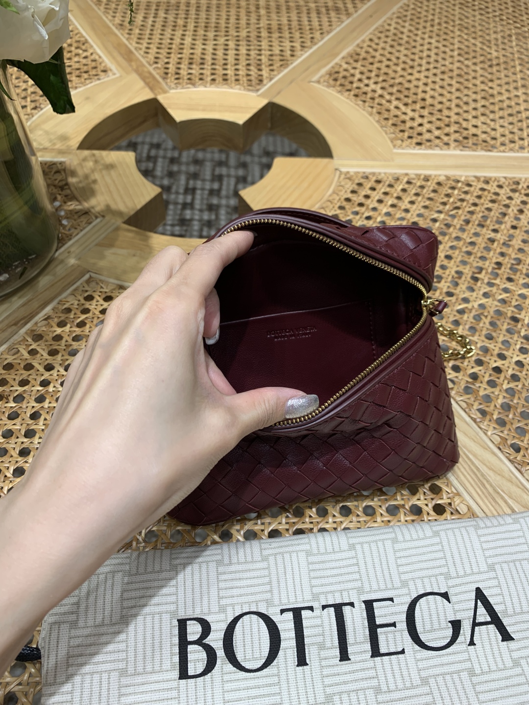 Bagsaaa B0tt*ga Ven*ta Small Soft Vanity 843800 red - 19 cm