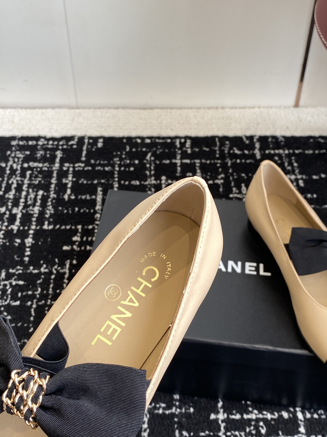 Bagsaaa Ch**el Mary Janes G46811 beige