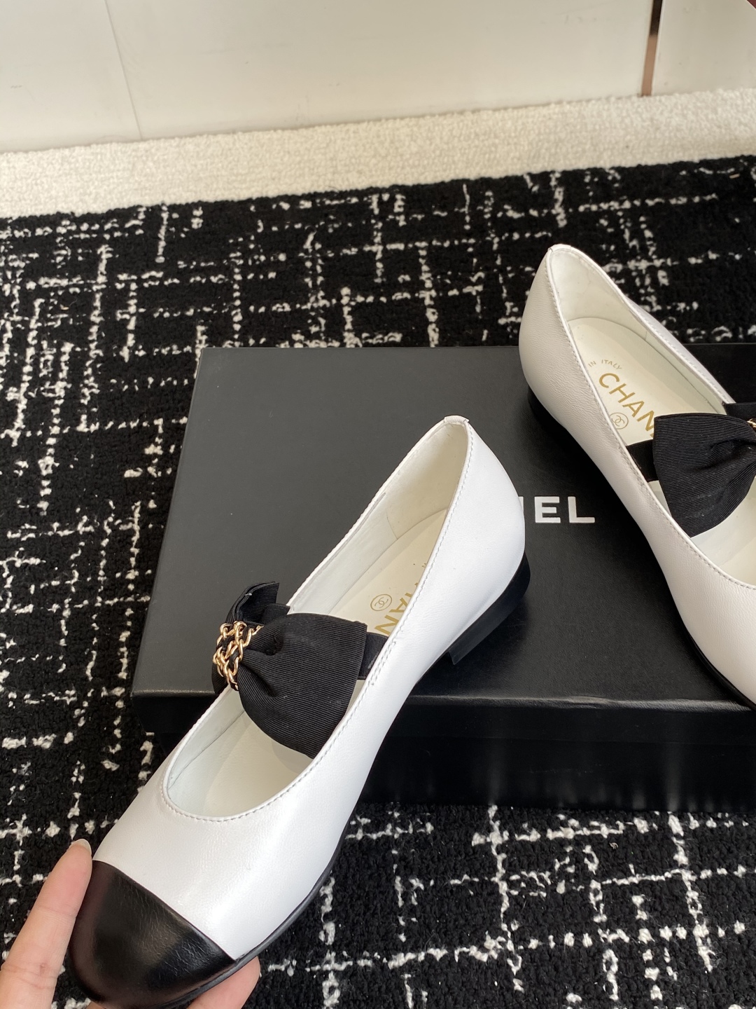 Bagsaaa Ch**el Mary Janes G46811 White