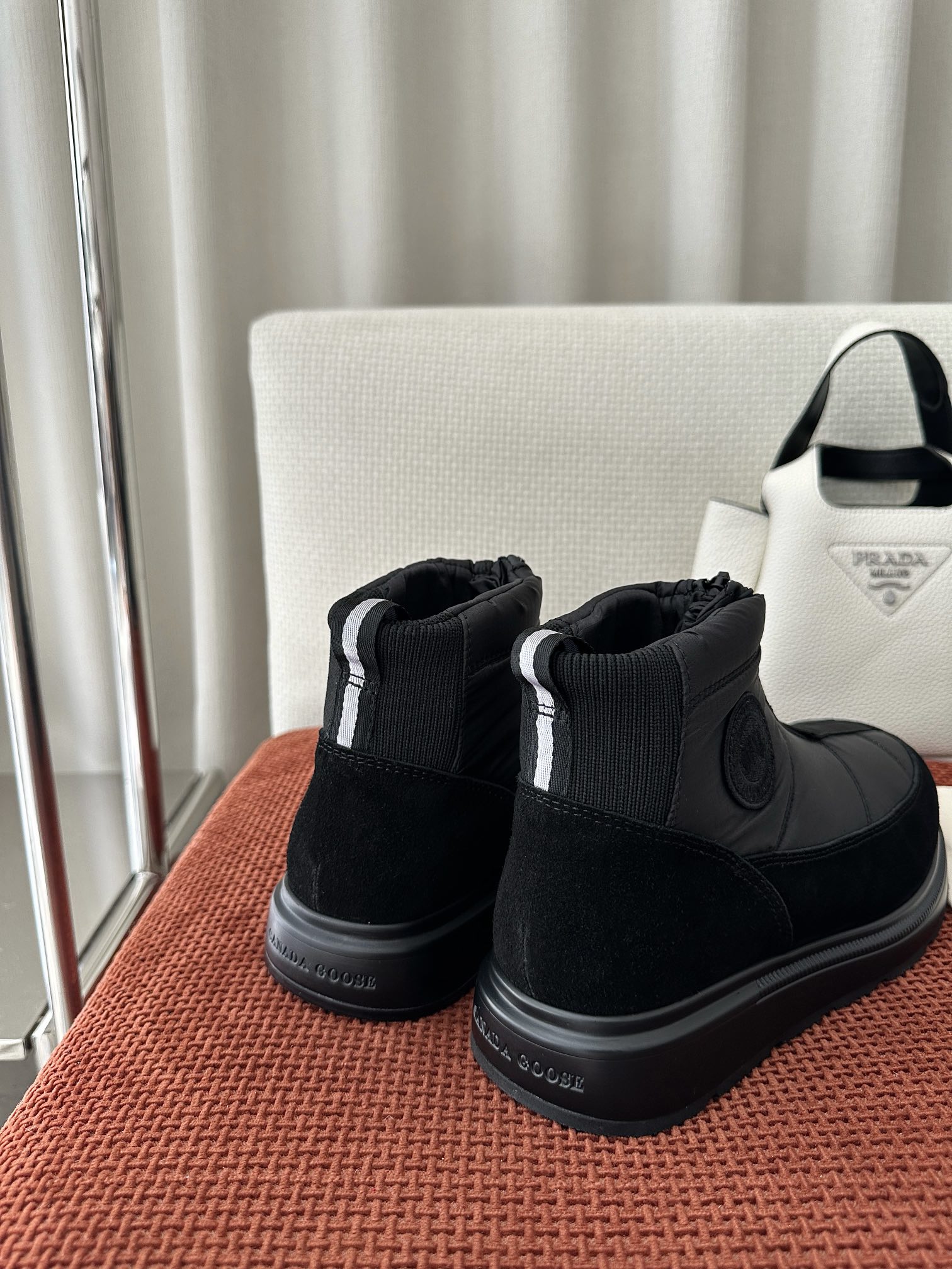 Bagsaaa Can*a G00se Cypress Fold-Down Puffer Boots in black
