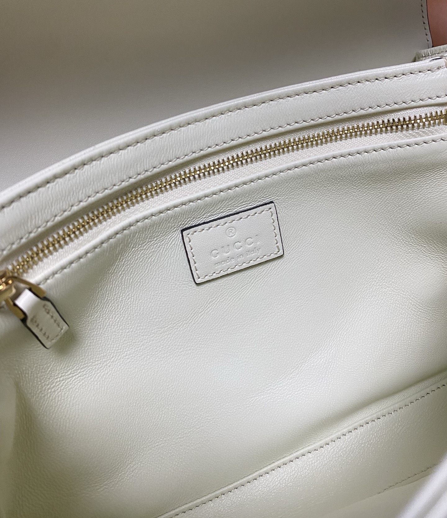 Bagsaaa Gvc*1 Siena small shoulder bag 846705 white - 22.5cm