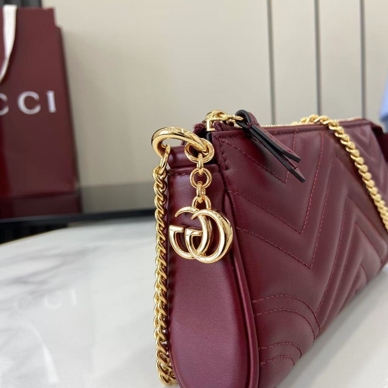 Bagsaaa Gvc*1 GG Marmont small shoulder bag 847589 red - 20cm