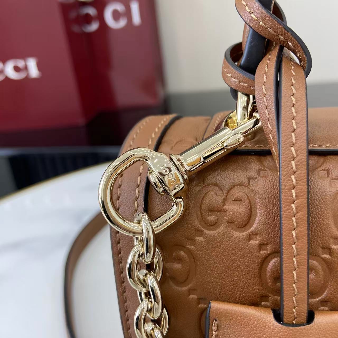 Bagsaaa Gvc*1 Padlock small top handle bag 848884 brown - 20cm