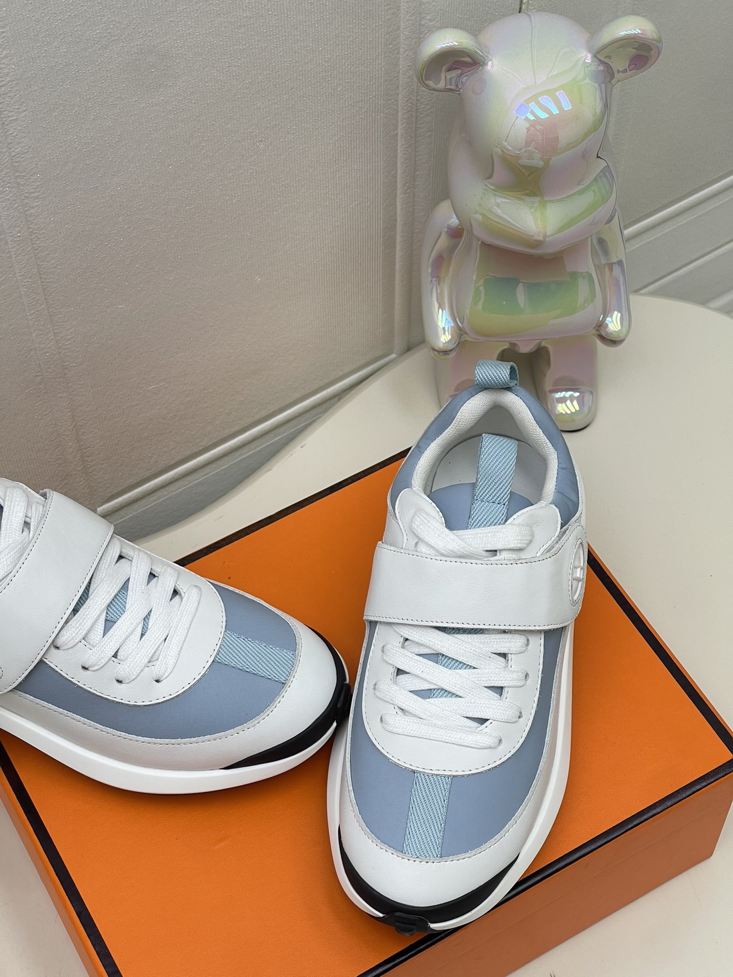 Bagsaaa H**me5 Loop sneaker blue / blanc