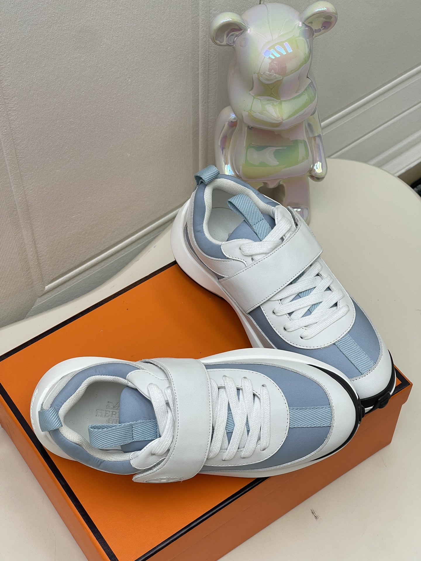 Bagsaaa H**me5 Loop sneaker blue / blanc