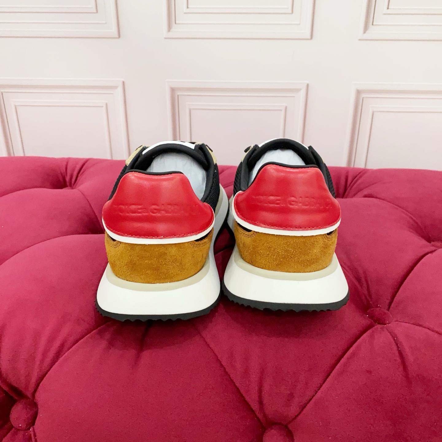 Bagsaaa DG Cushion sneakers in a calfskin and woven technical fabric