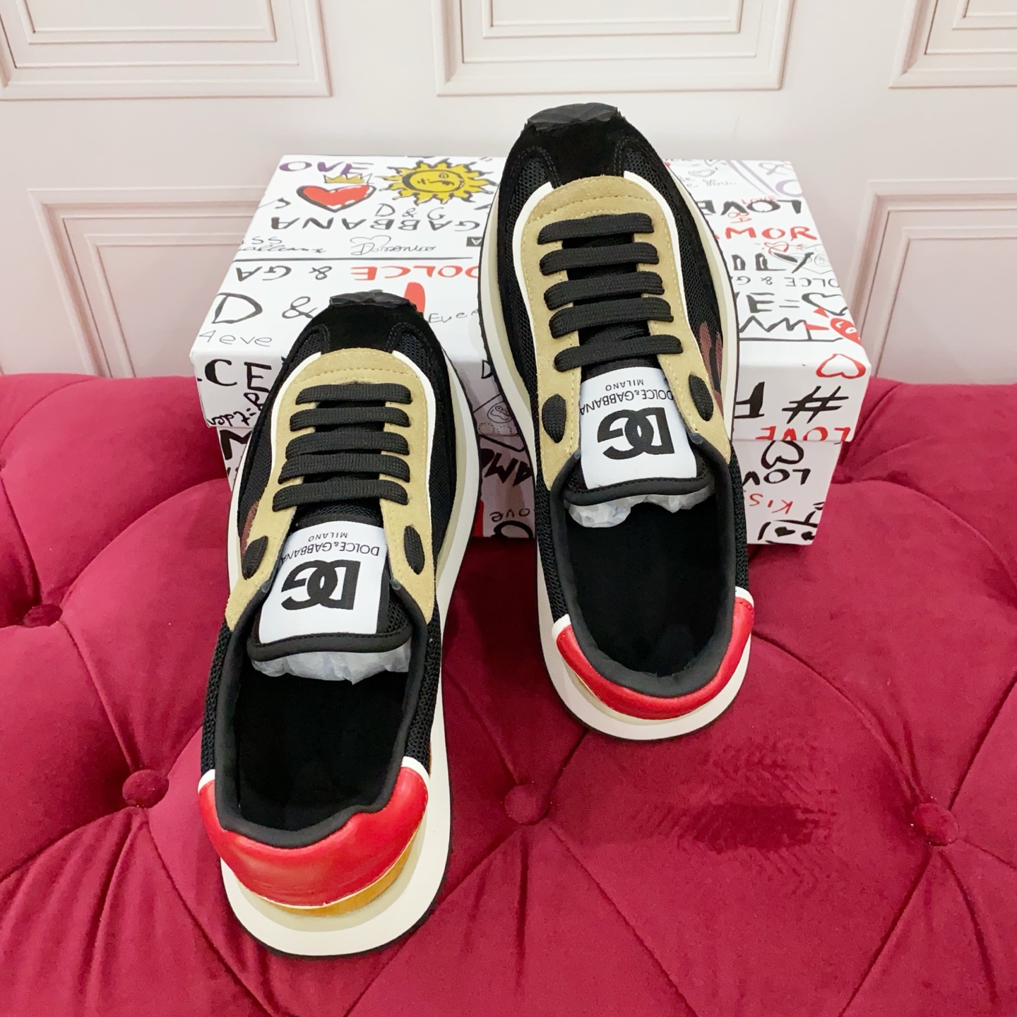 Bagsaaa DG Cushion sneakers in a calfskin and woven technical fabric