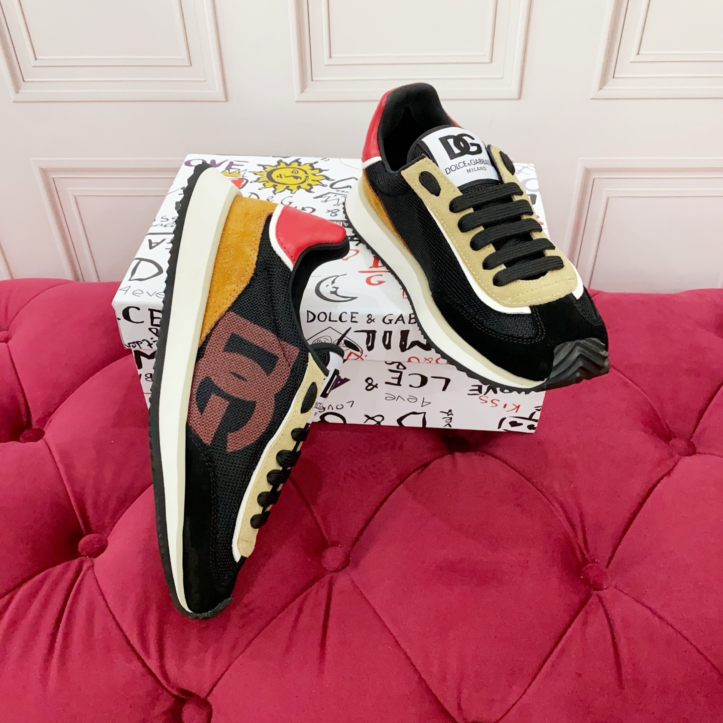 Bagsaaa DG Cushion sneakers in a calfskin and woven technical fabric