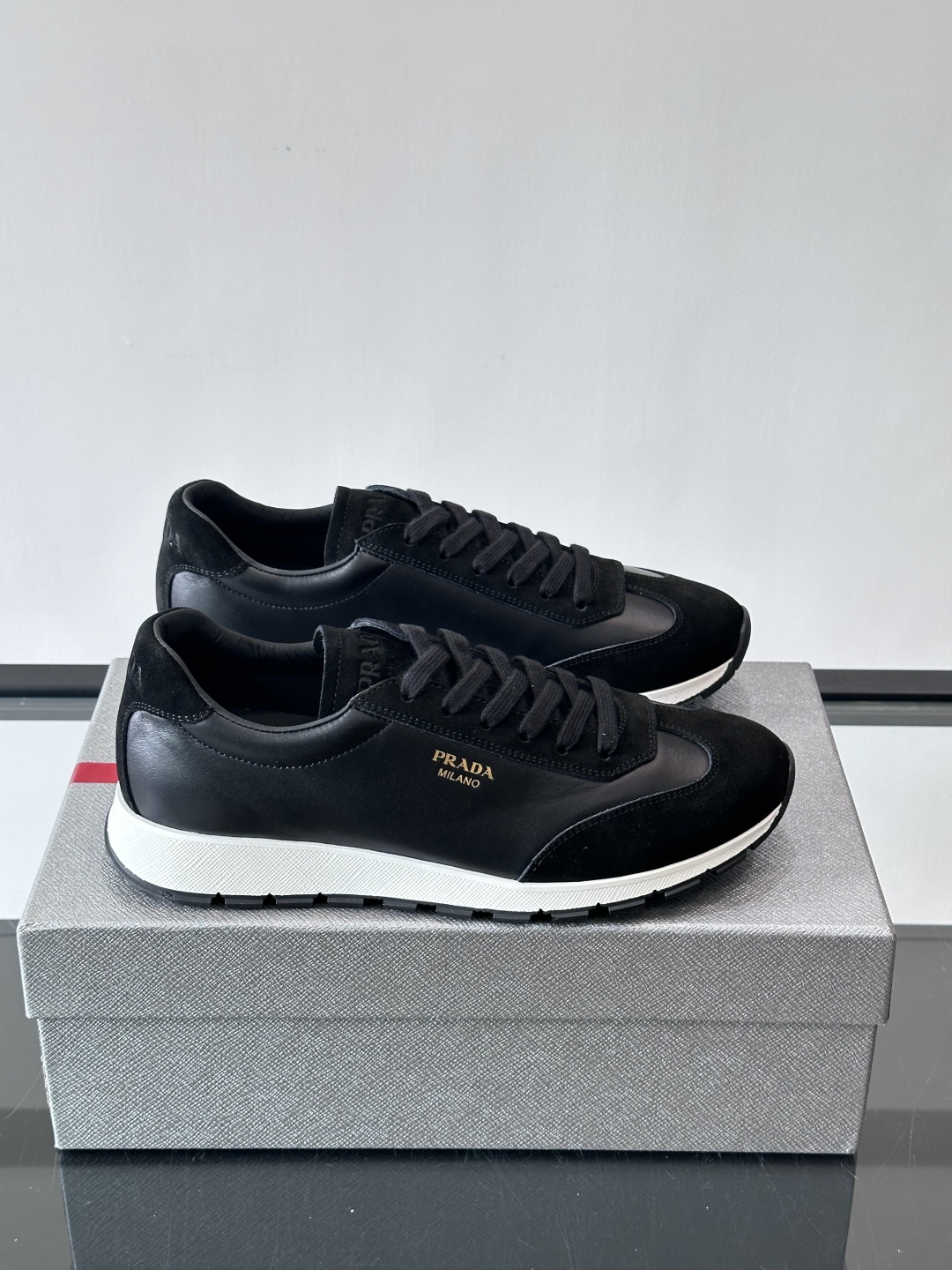 Bagsaaa Pra*a Downtown low-top sneakers in black