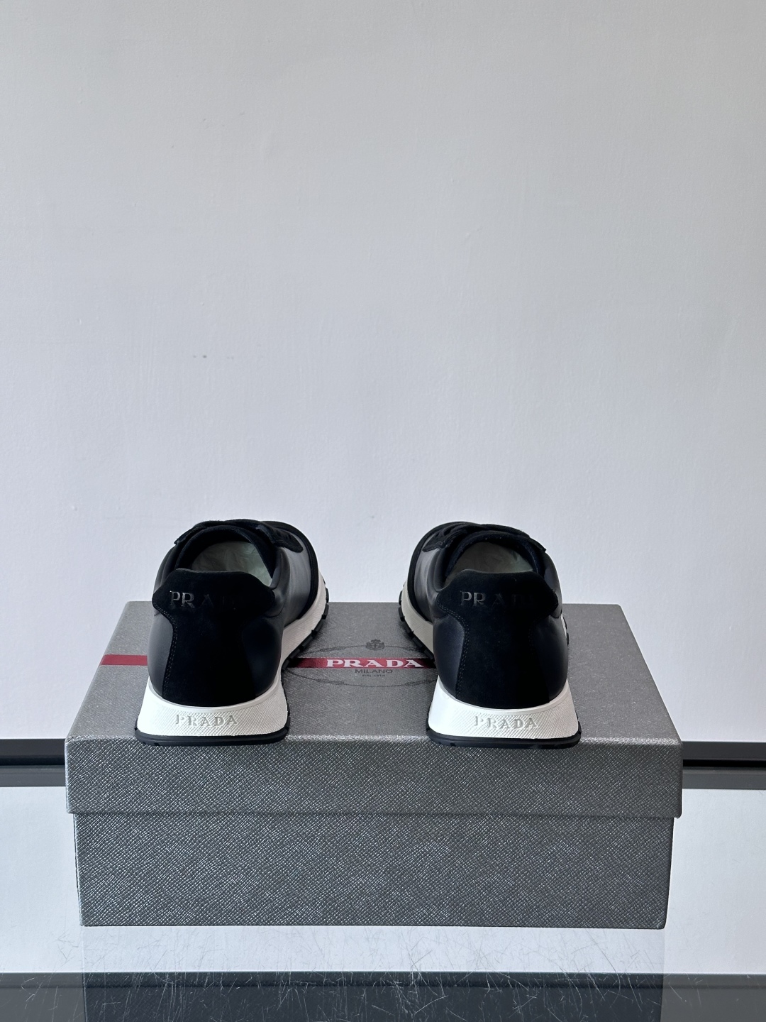 Bagsaaa Pra*a Downtown low-top sneakers in black