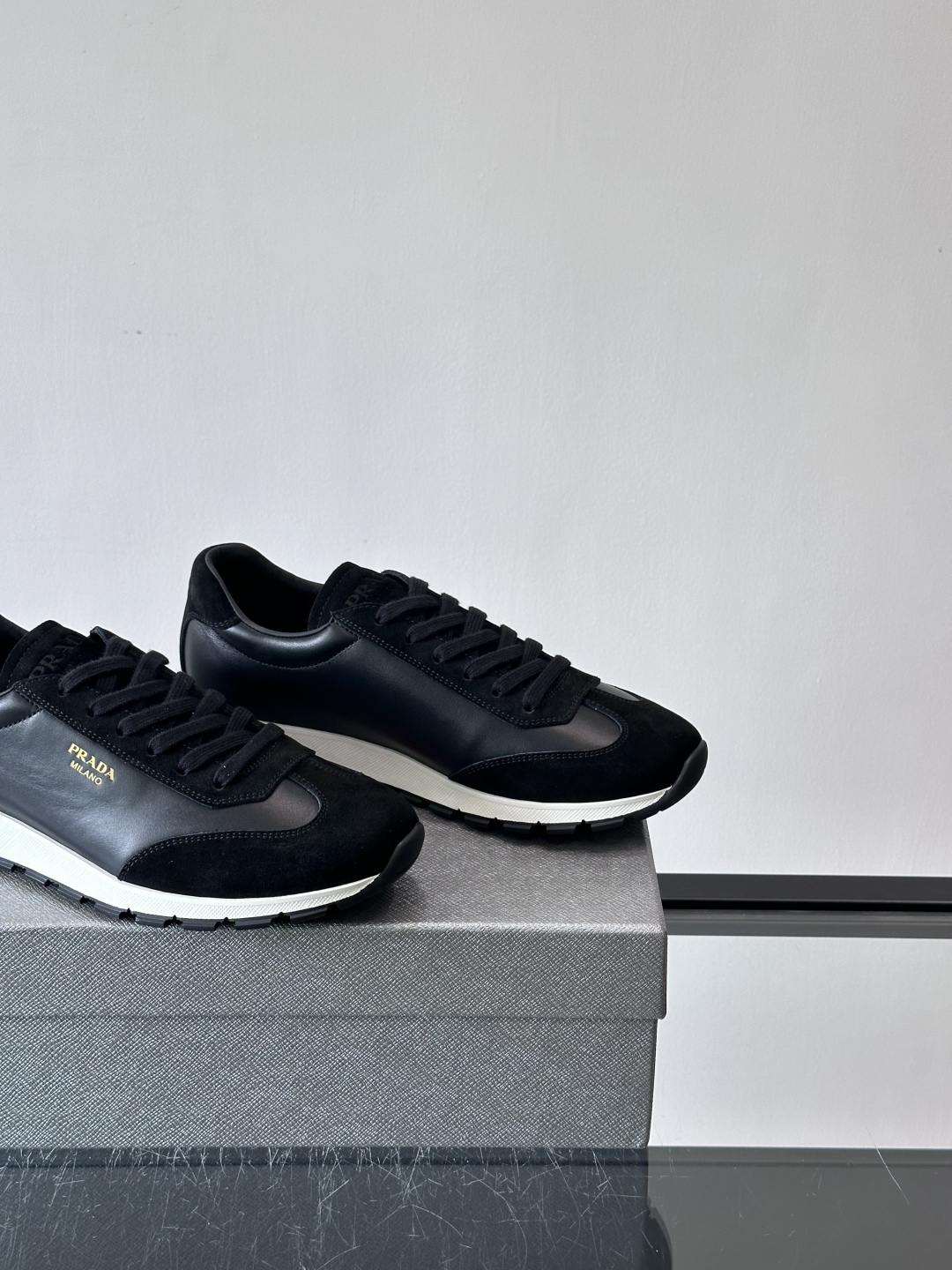 Bagsaaa Pra*a Downtown low-top sneakers in black