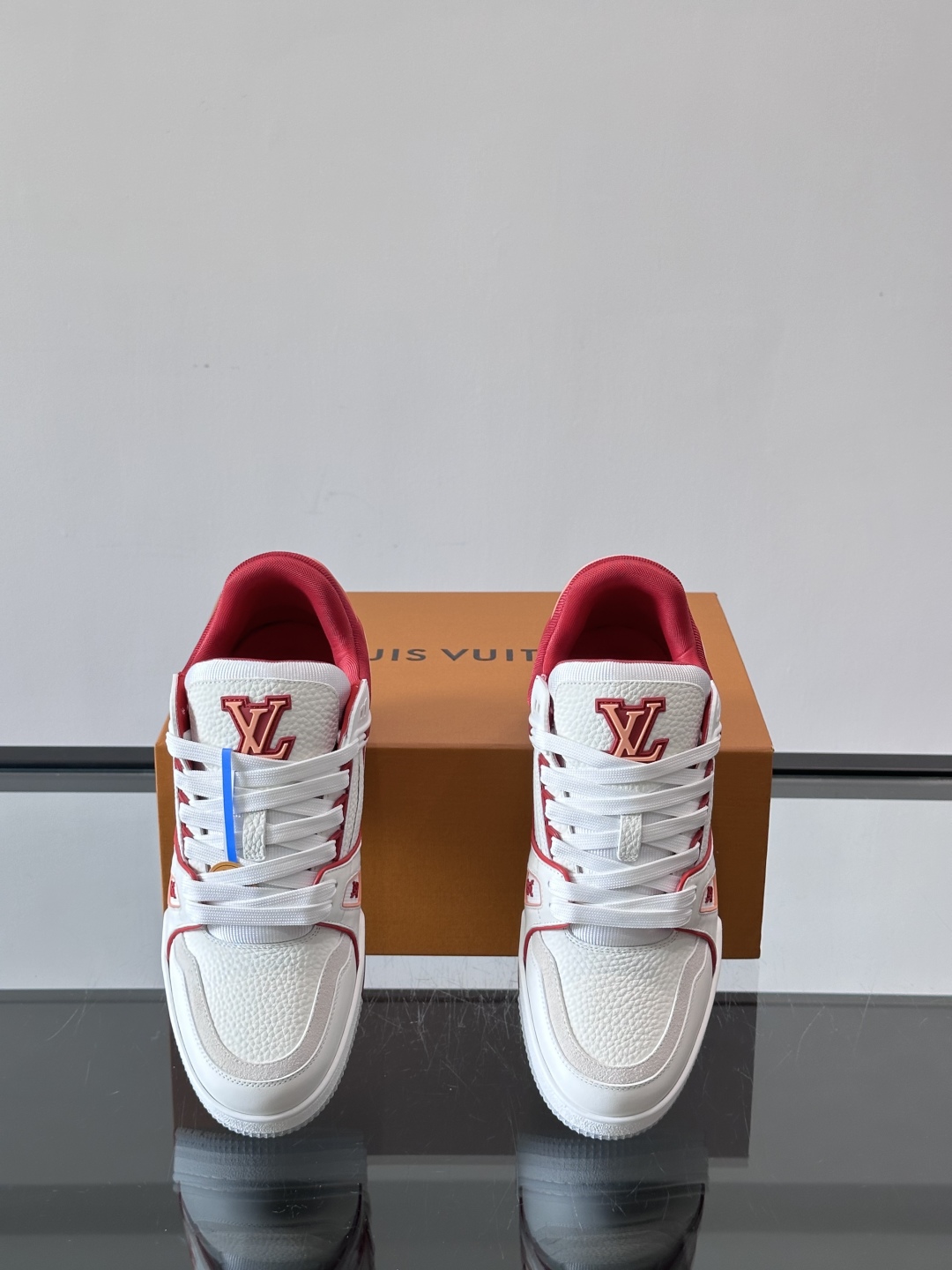 Bagsaaa LV Trainer Sneaker white & red