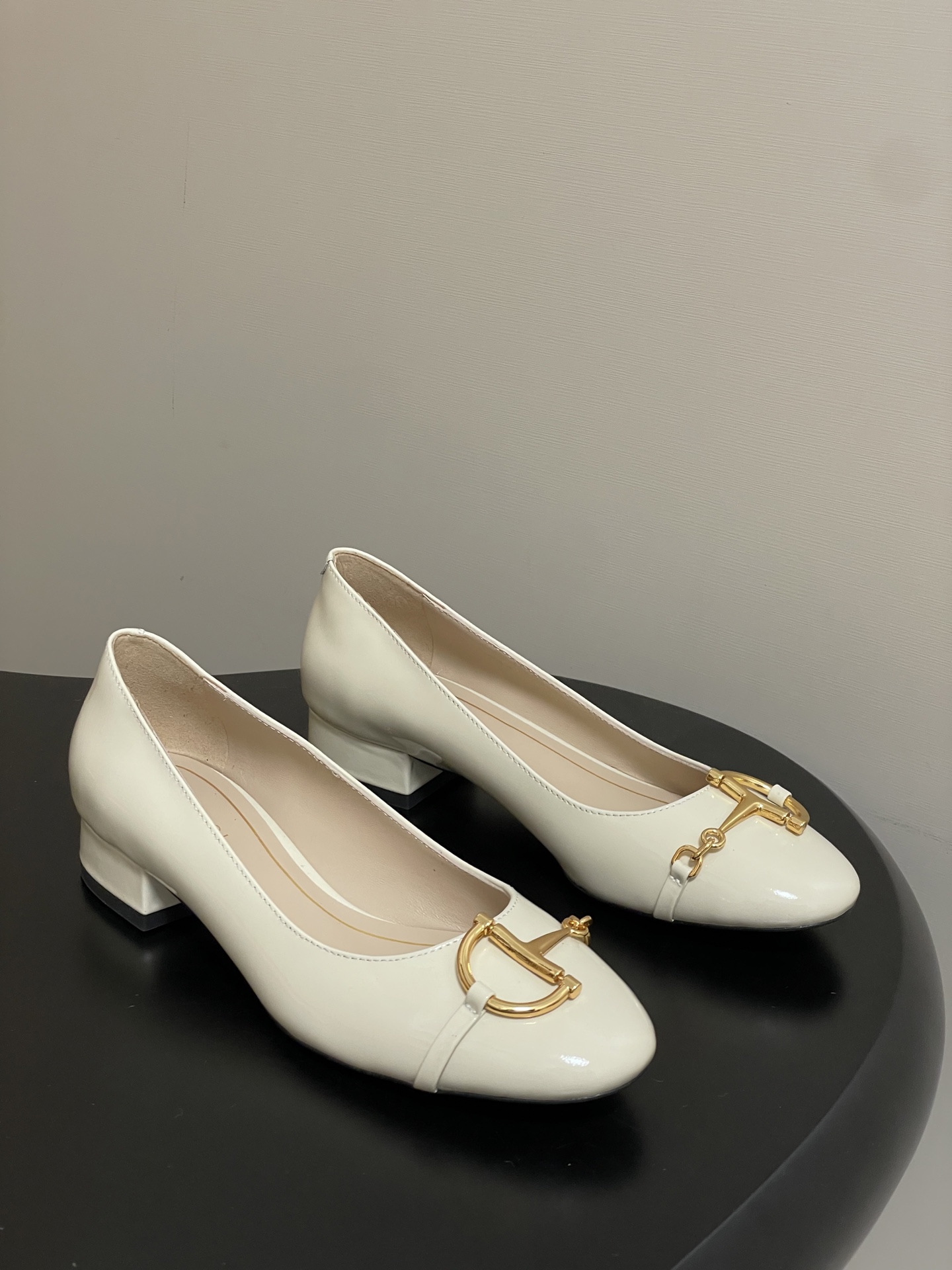 Bagsaaa Gvc*1 Women's ballet flat with half Horsebit 849652 white patent - 2.5cm