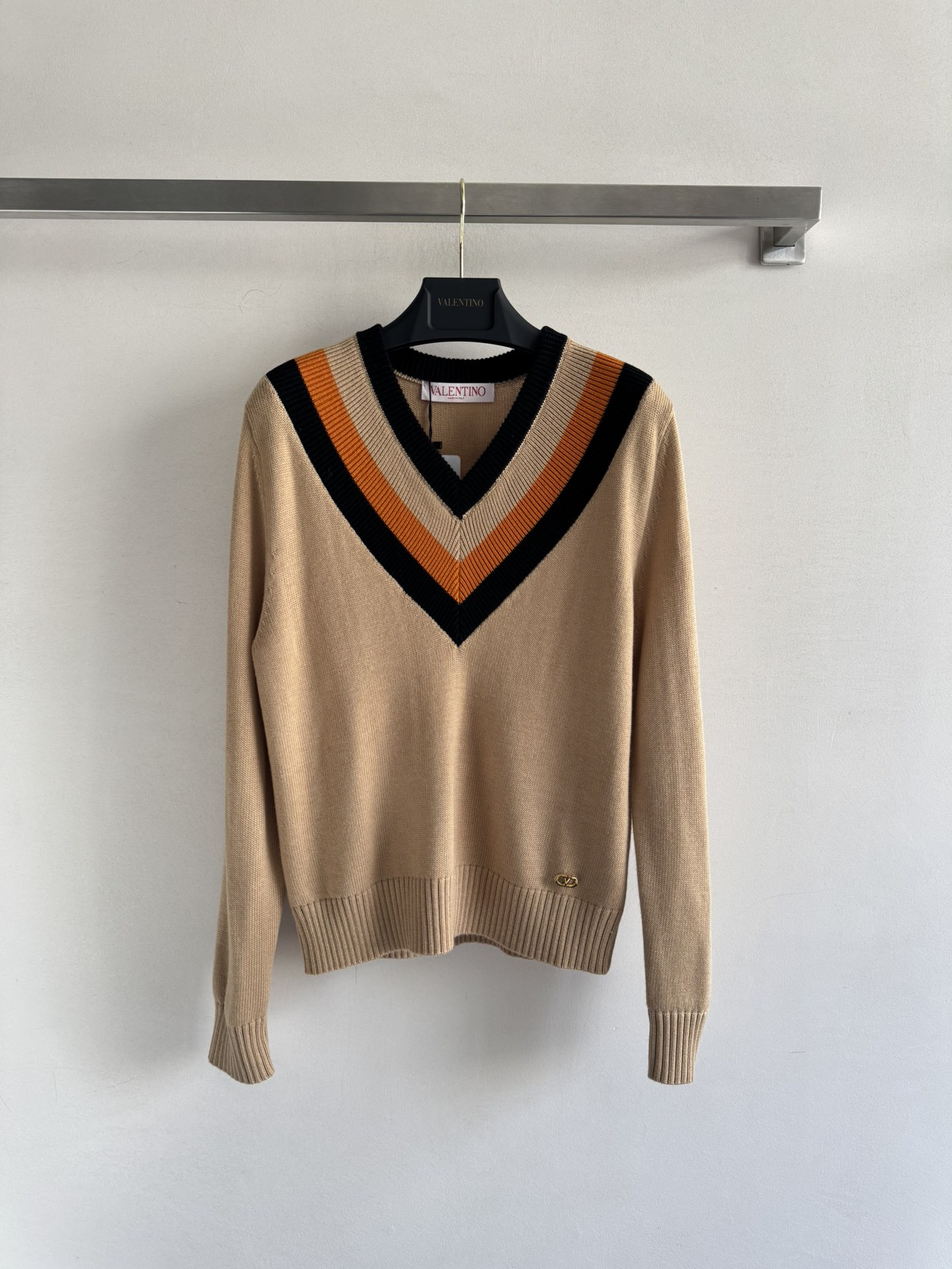 Bagsaaa Va1e*ntin0 Wool Jumper beige