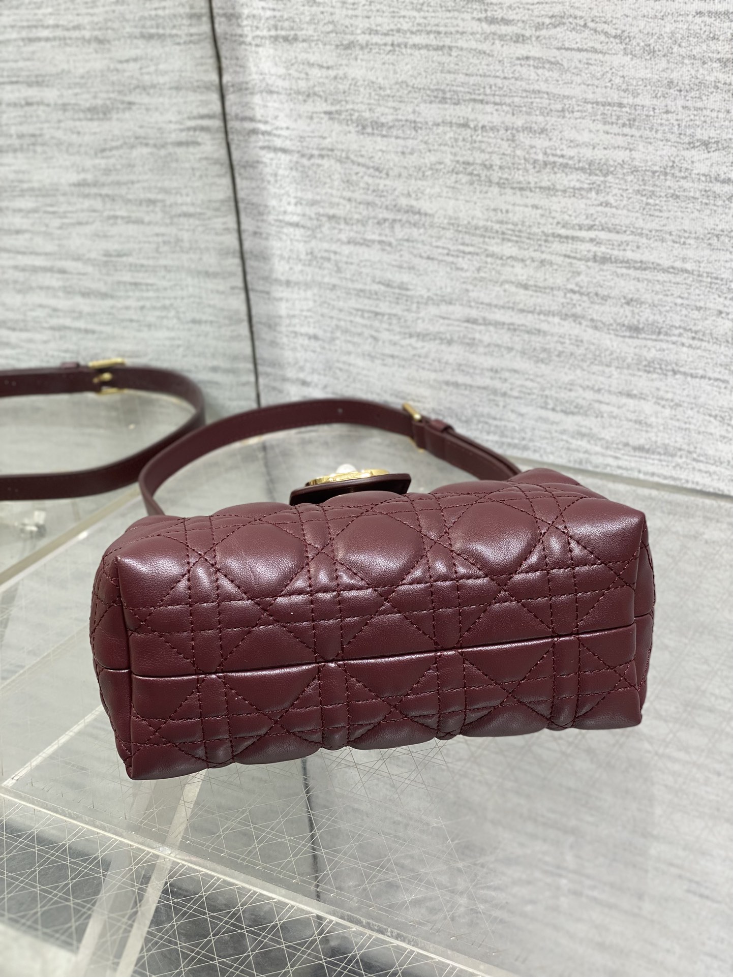 Bagsaaa D10r Jolie Top Handle Mini Bag Plum Cannage Lambskin - 18.5cm