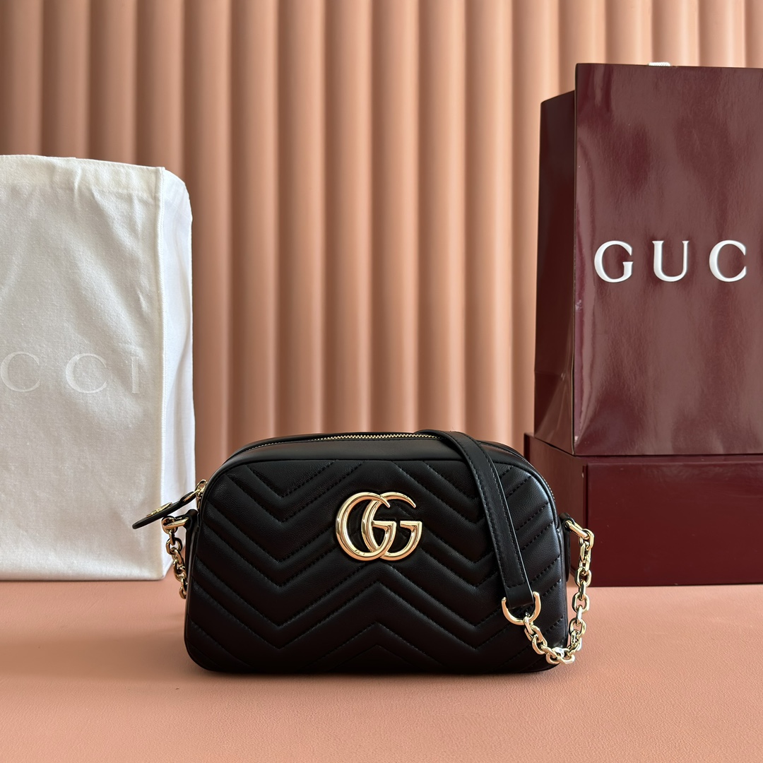 Bagsaaa Gvc*1 GG Marmont small camera bag 855273 black - 24cm