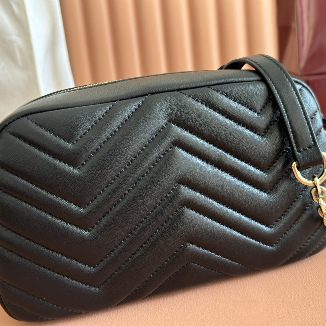 Bagsaaa Gvc*1 GG Marmont small camera bag 855273 black - 24cm
