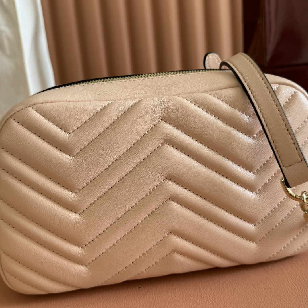 Bagsaaa Gvc*1 GG Marmont small camera bag 855273 pink beige - 24cm