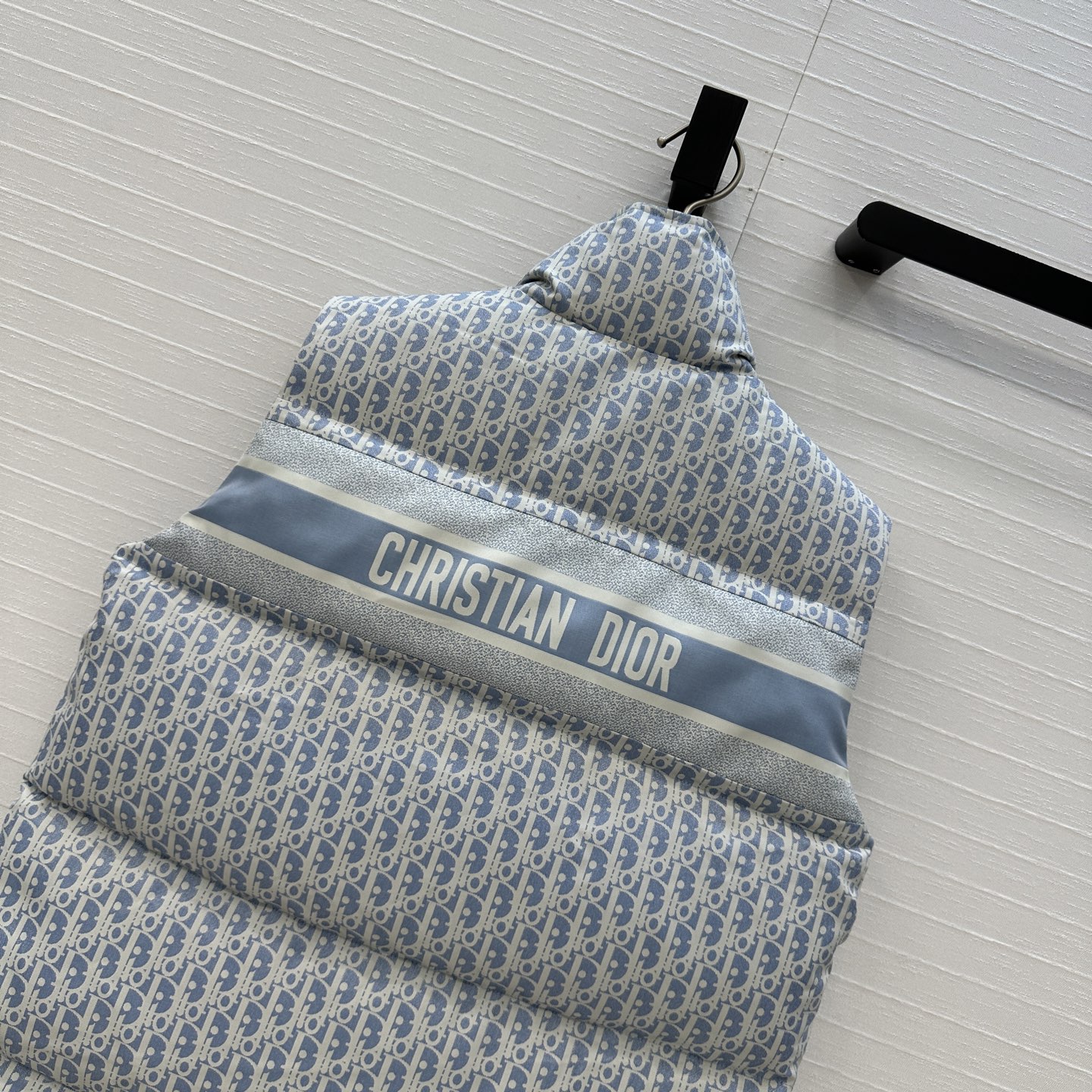 Bagsaaa D10r Oblique puffer vest light gray