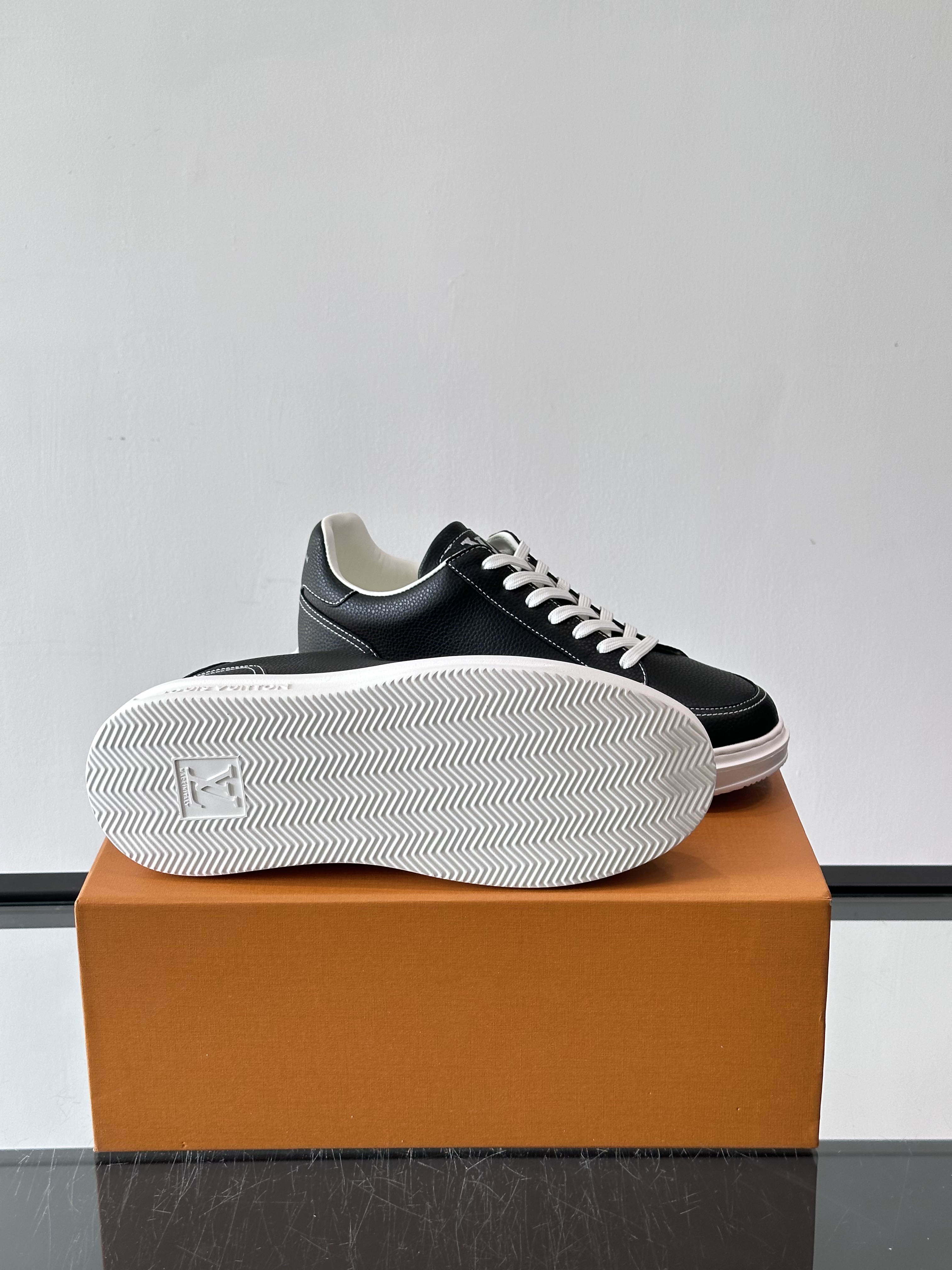 Bagsaaa LV Beverly Hills Sneaker black