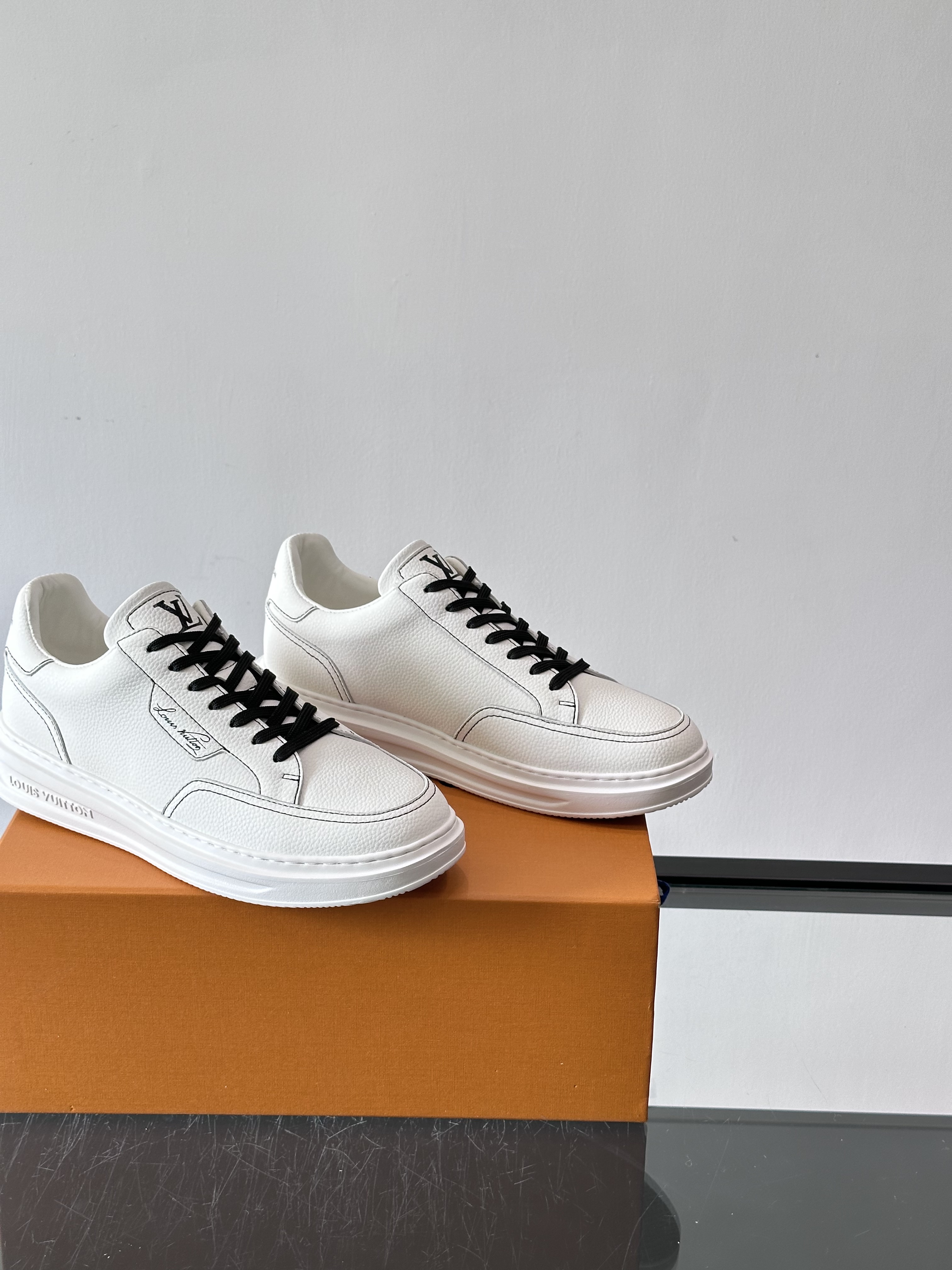 Bagsaaa LV Beverly Hills Sneaker White