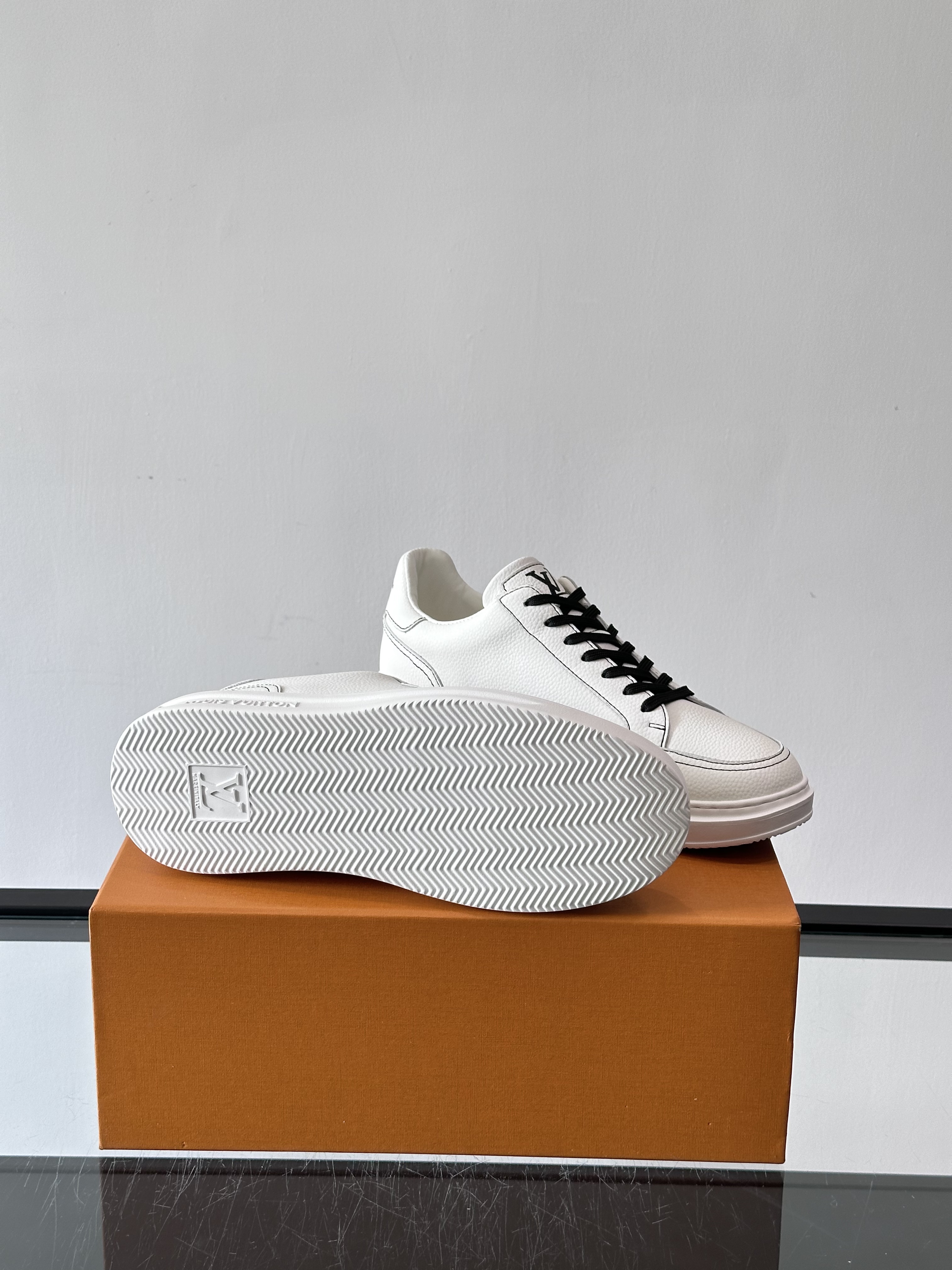 Bagsaaa LV Beverly Hills Sneaker White