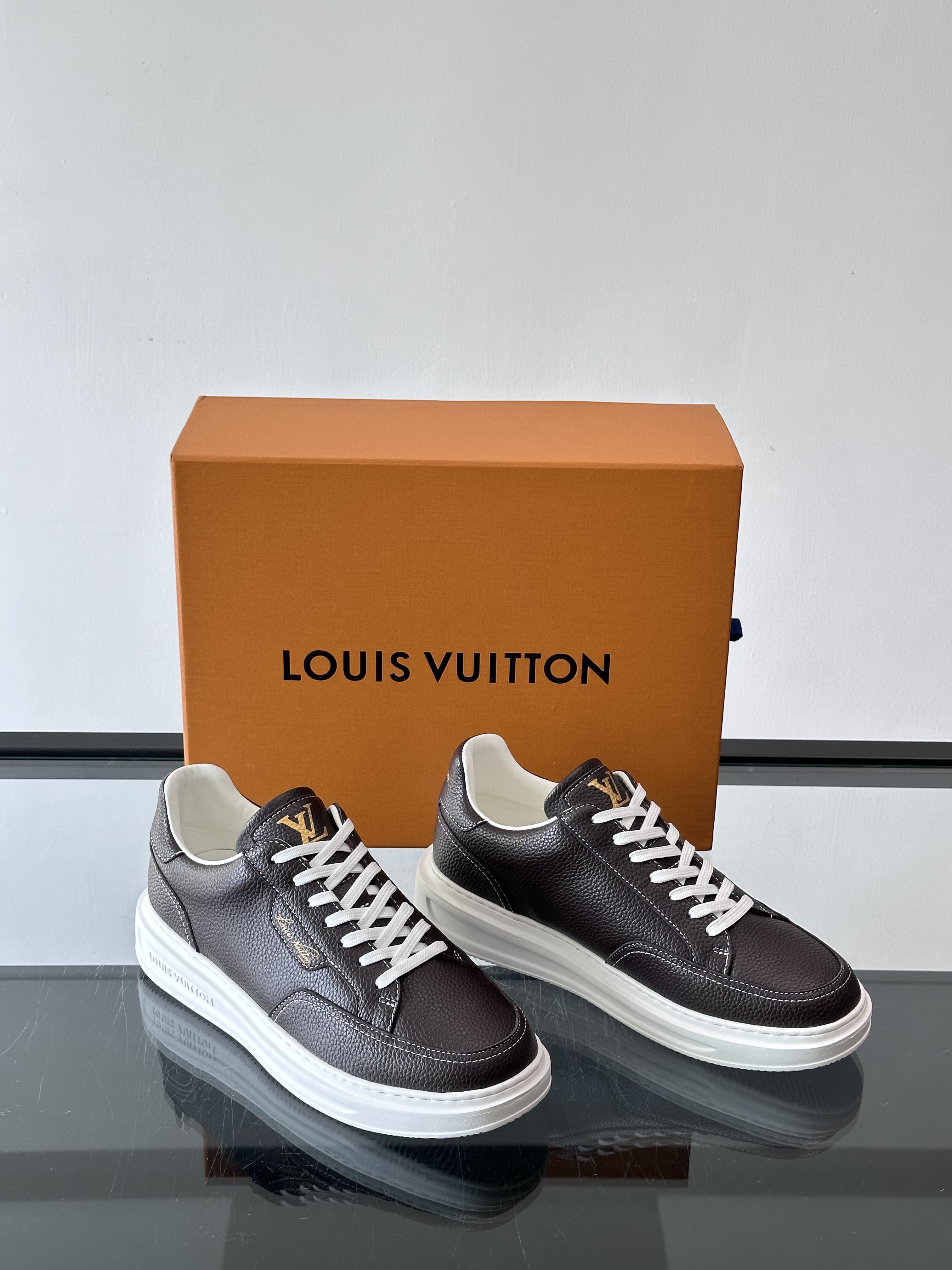 Bagsaaa LV Beverly Hills Sneaker Dark Brown