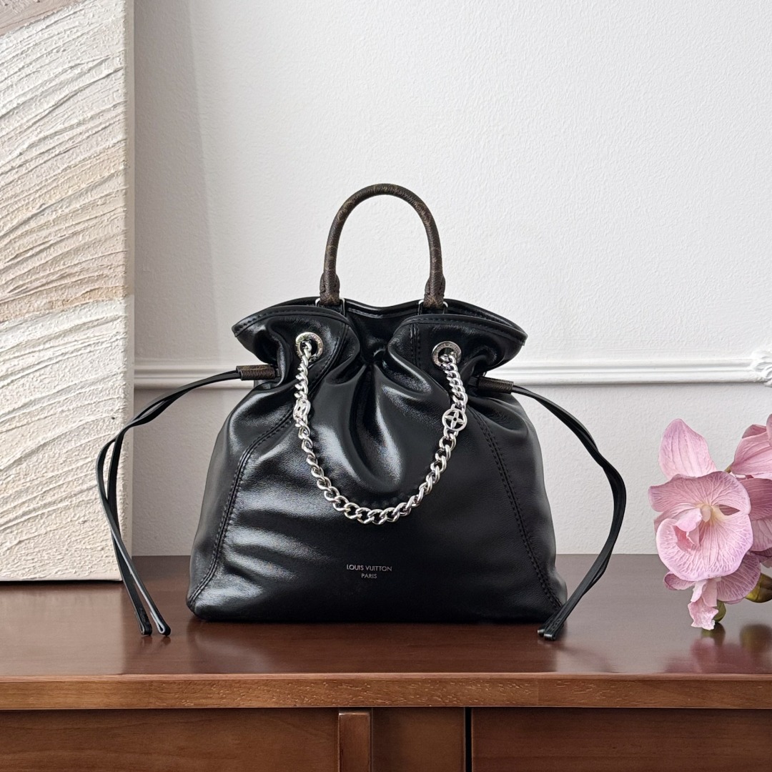 Bagsaaa LV M25522 Off Duty Backpack Vibe black - 25 cm