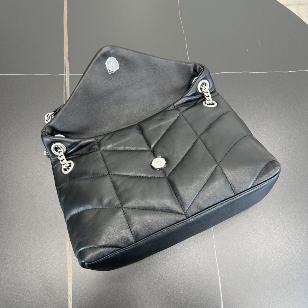 Bagsaaa Y51 Puffer Small in Nappa leather 577476 black & silver - 29cm