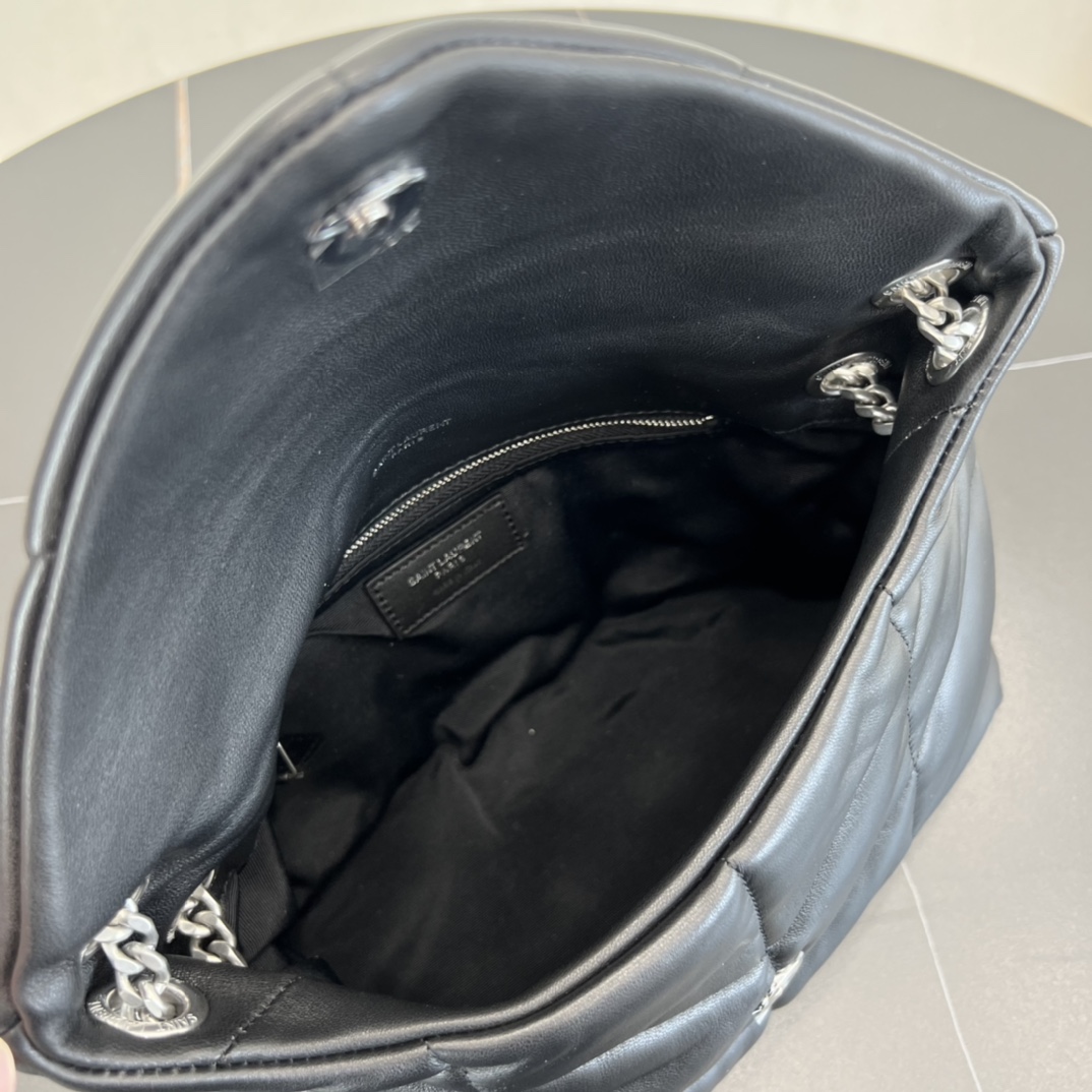 Bagsaaa Y51 Puffer Small in Nappa leather 577476 black & silver - 29cm