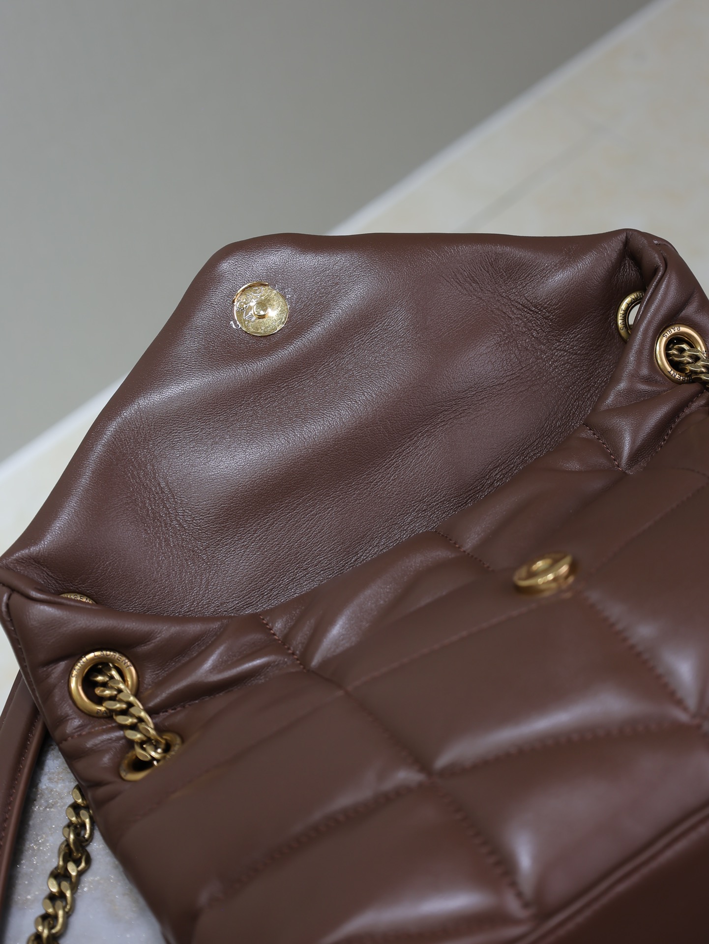Bagsaaa Y51 Puffer Small in Nappa leather 577476 dark brown - 29cm