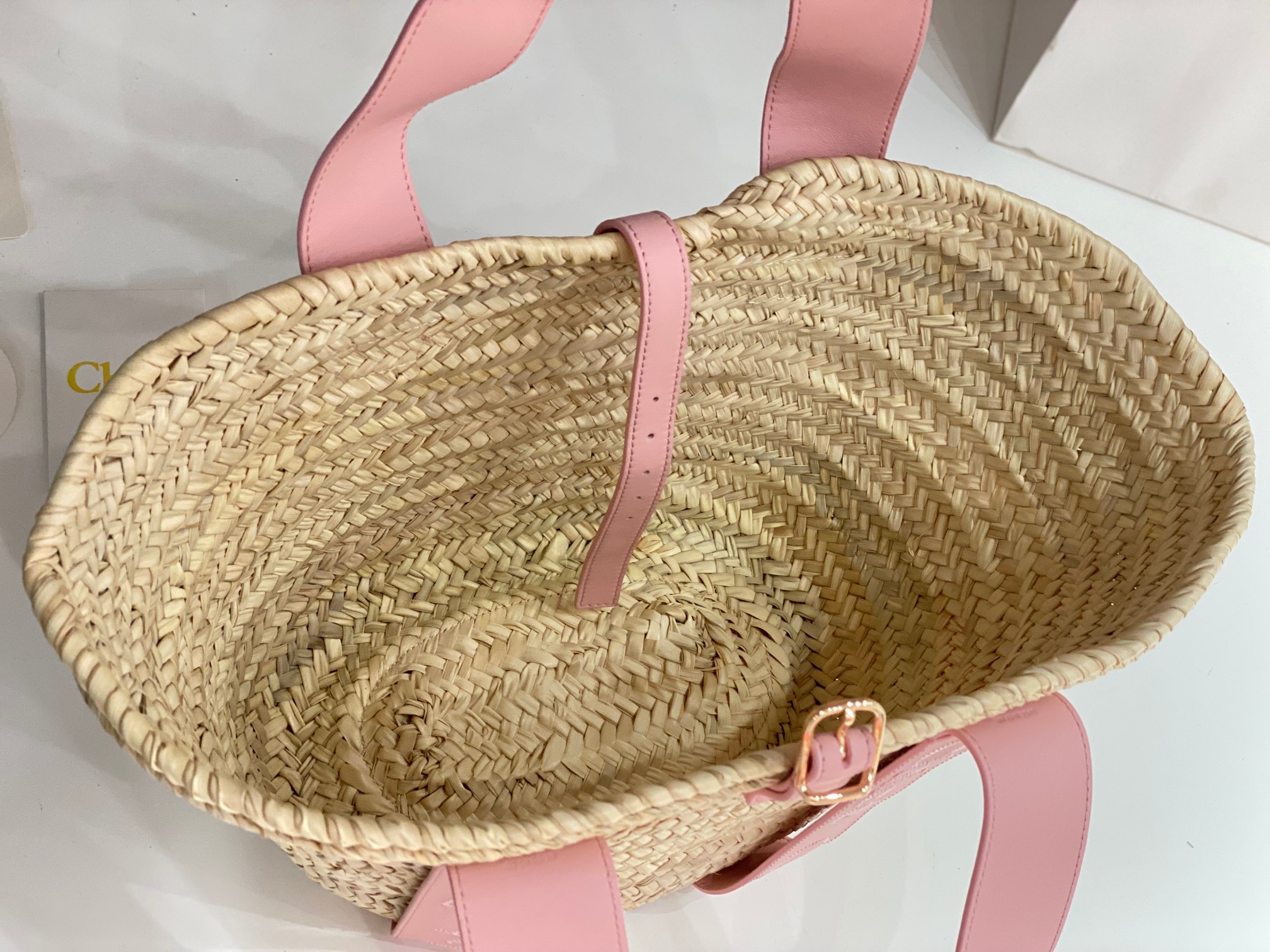 Bagsaaa Chloé Sense Medium Basket Bag in raffia with pink calf leather straps - 45cm
