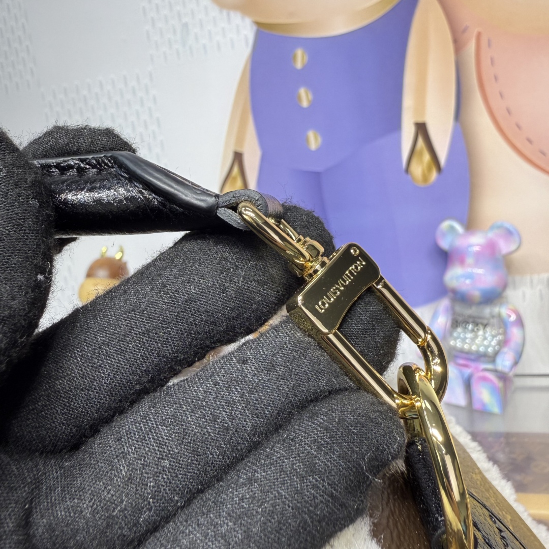 Bagsaaa M26326 LV Speedy Soft 30 Teddy Monogram shearling - 30cm