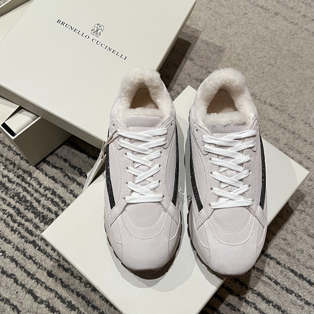 Bagsaaa Brunello Cucinelli suede shearling-trim sneakers beige
