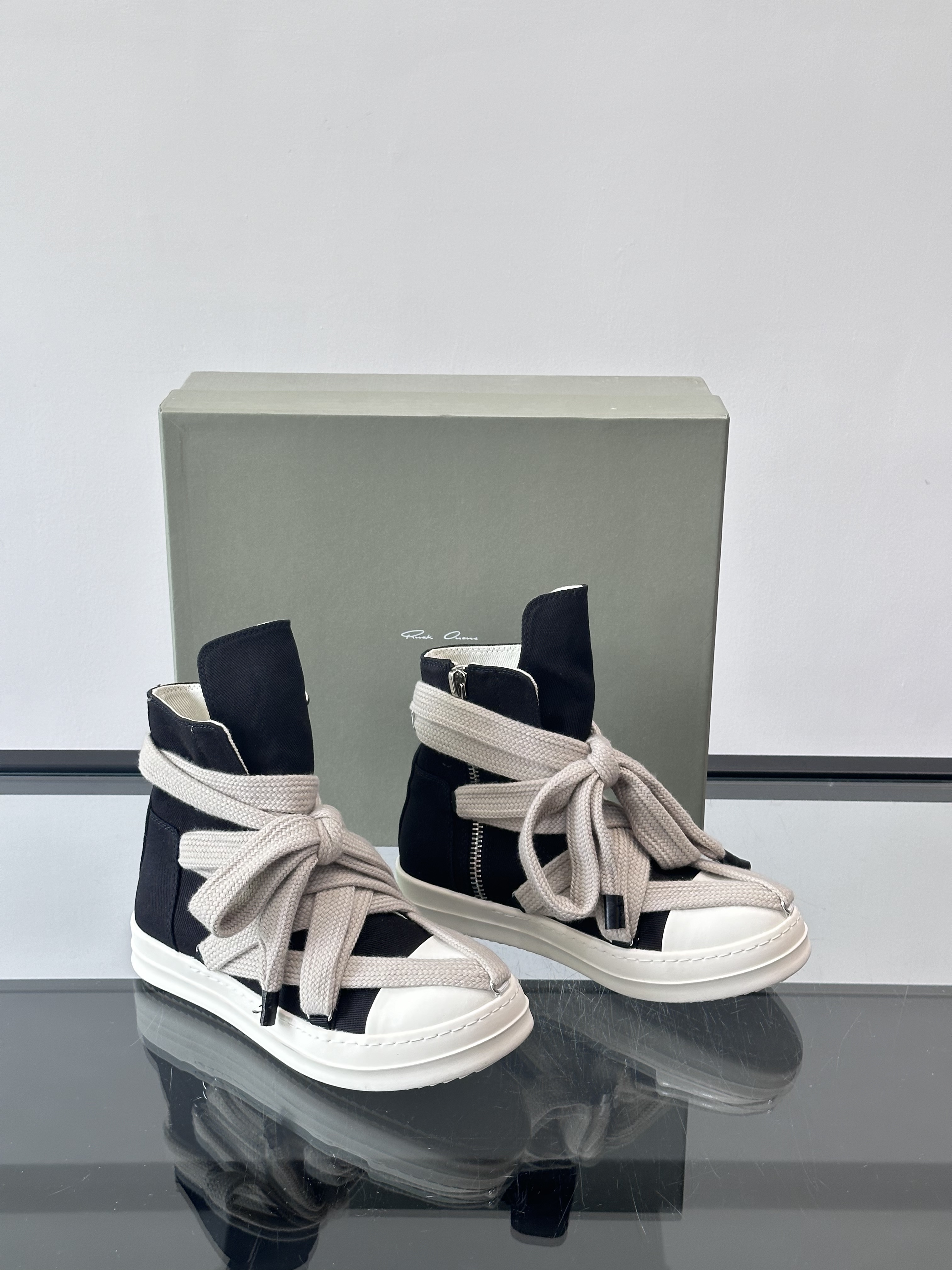 Bagsaaa Rick Owens DRKSHDW Hexa sneakers with jumbo laces