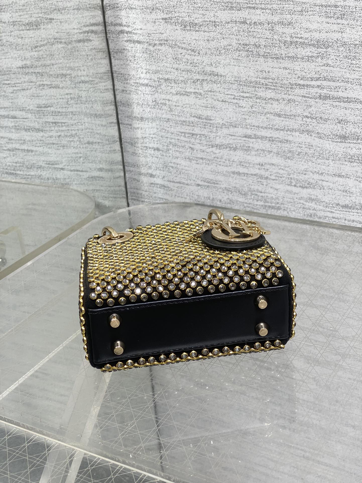 Bagsaaa D10r Micro Lady D10r bag in black satin with micro mirrors - 12cm