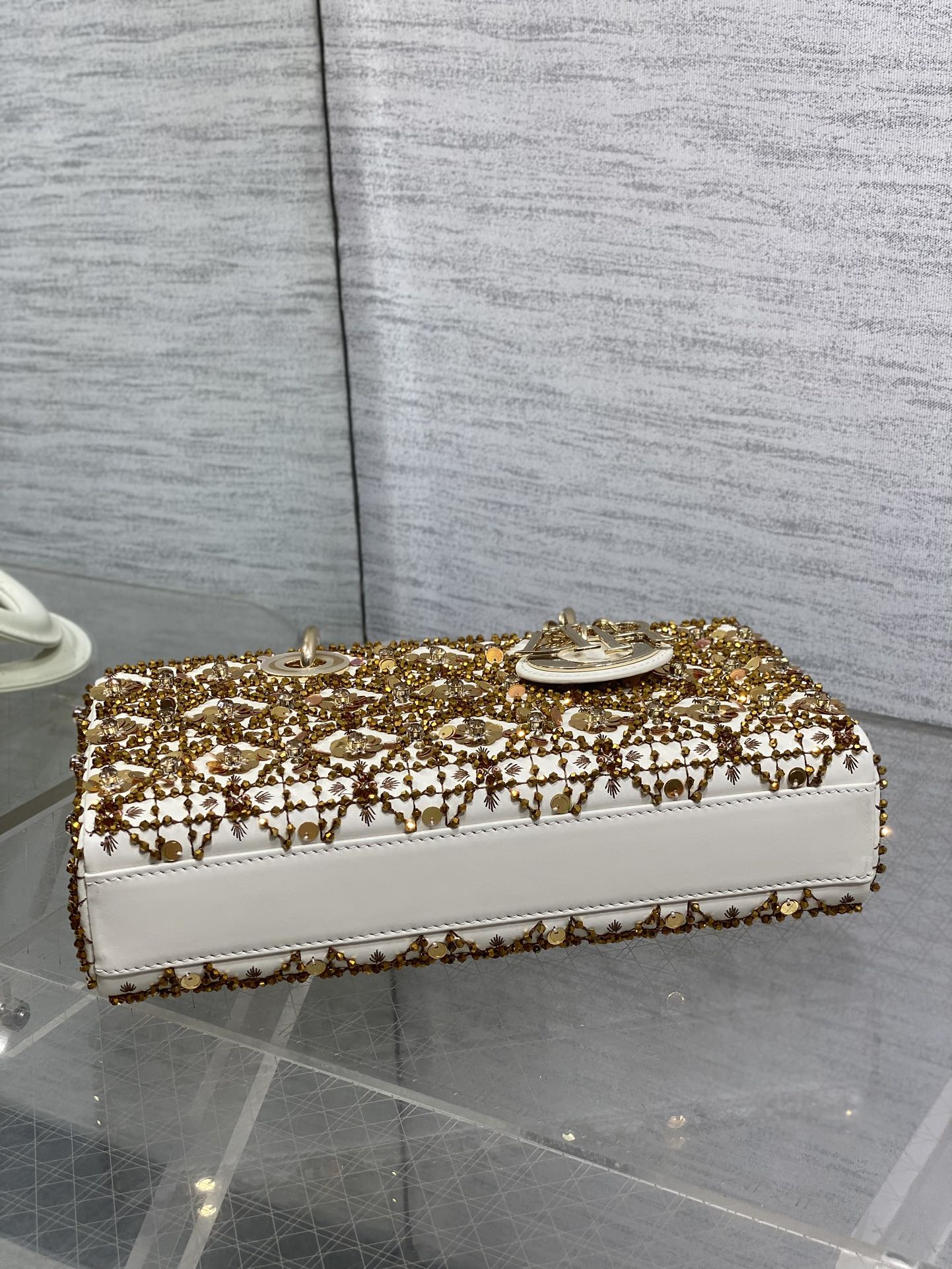Bagsaaa D10r the iconic Medium Lady D-Joy Bag With Gold-Tone Sequins - 26cm