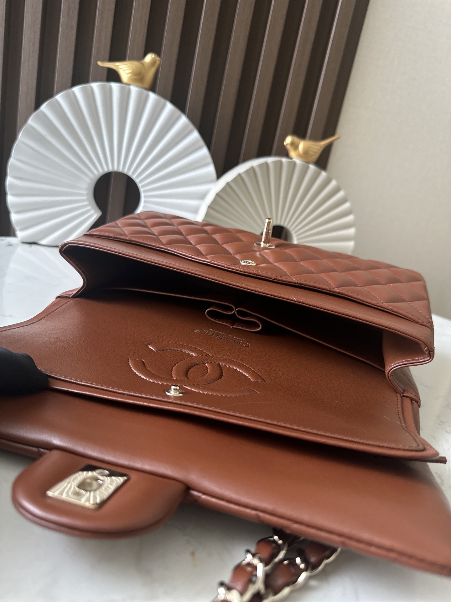 Bagsaaa Ch**el Classic Double Flap Bag in brown quilted leather & gold - 25m